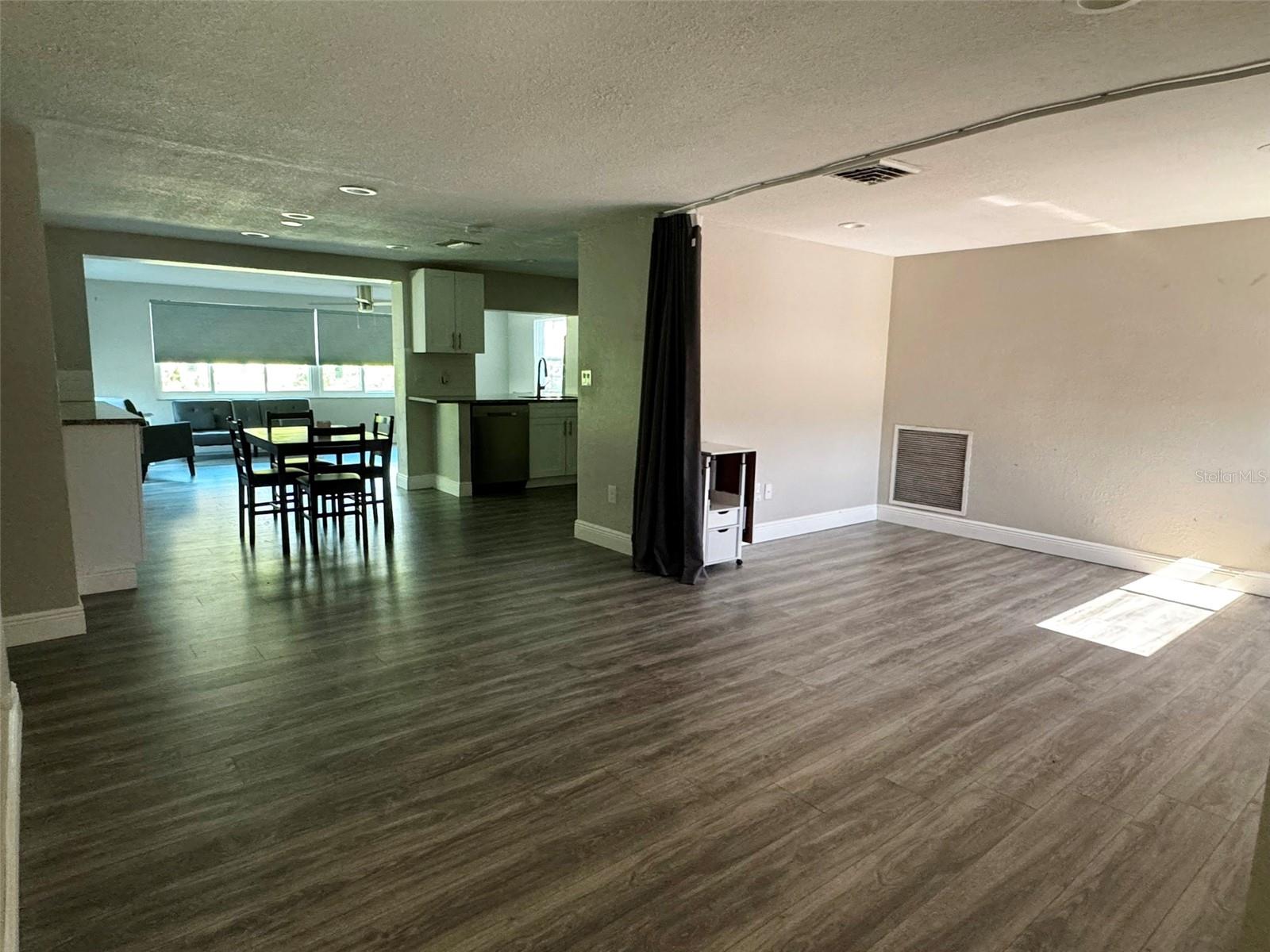 BEACON WOODS VILLAGE - Residential