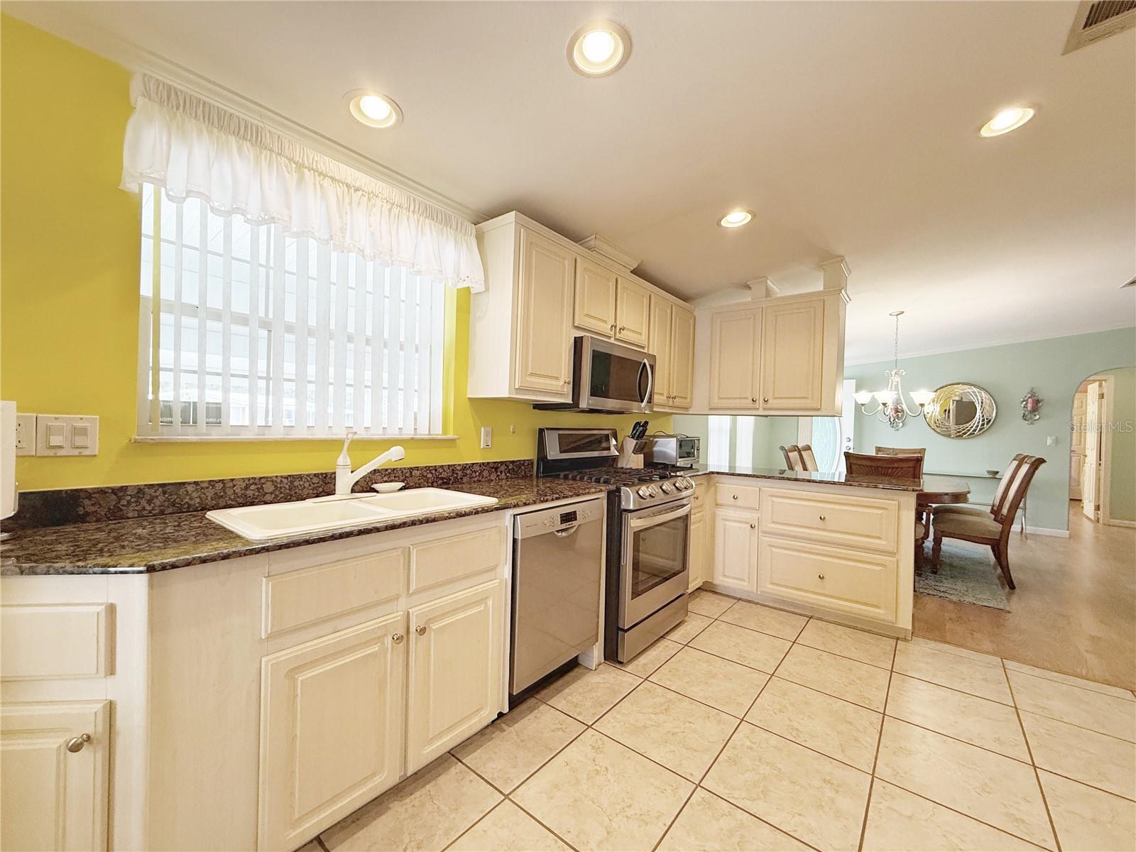 606 | CARIBBEAN ISLES RESIDENTIAL COOPERATIVE - Residential
