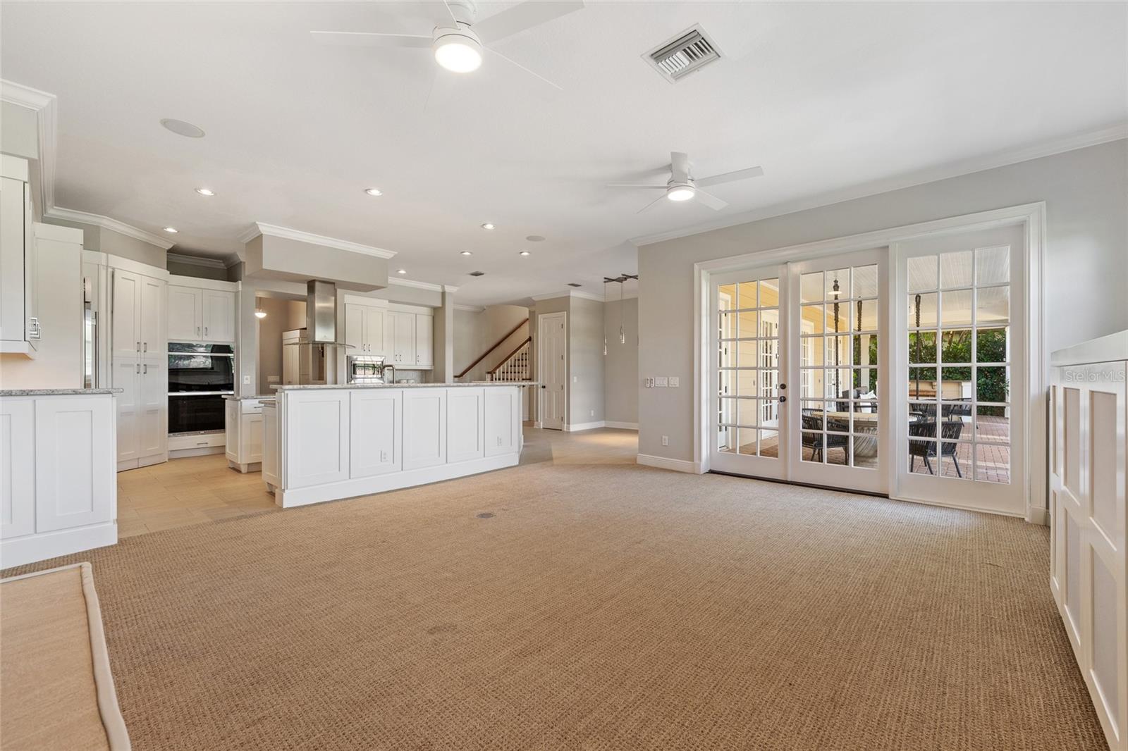 KEENES POINTE - Residential