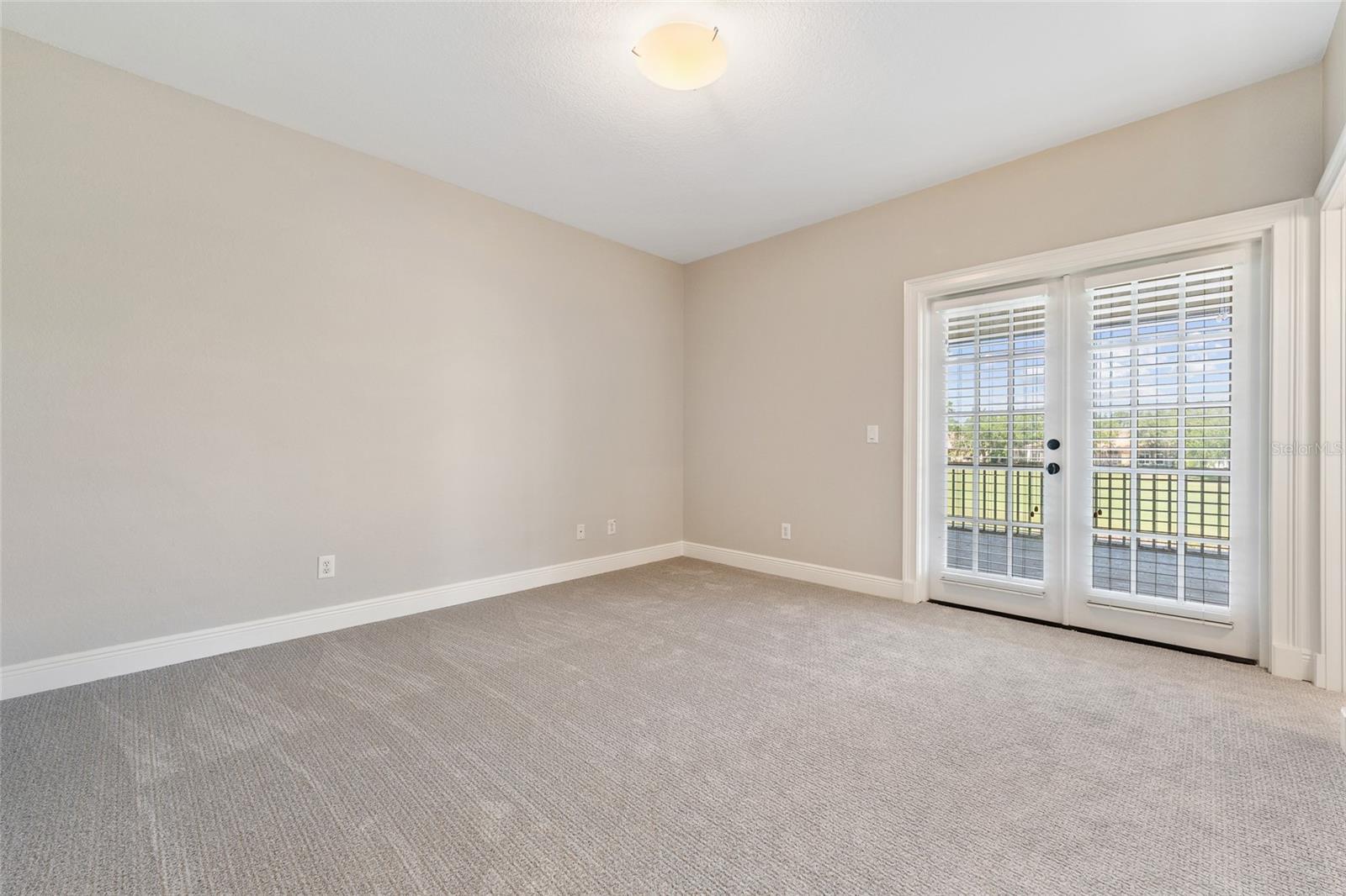 KEENES POINTE - Residential