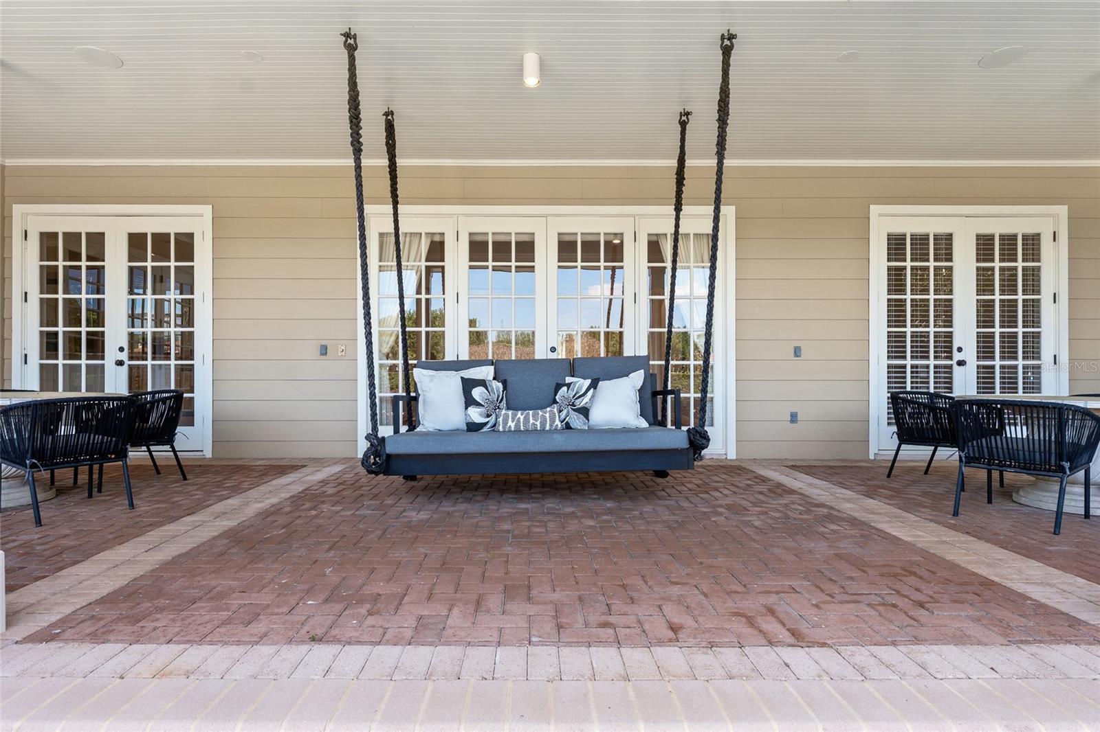 KEENES POINTE - Residential