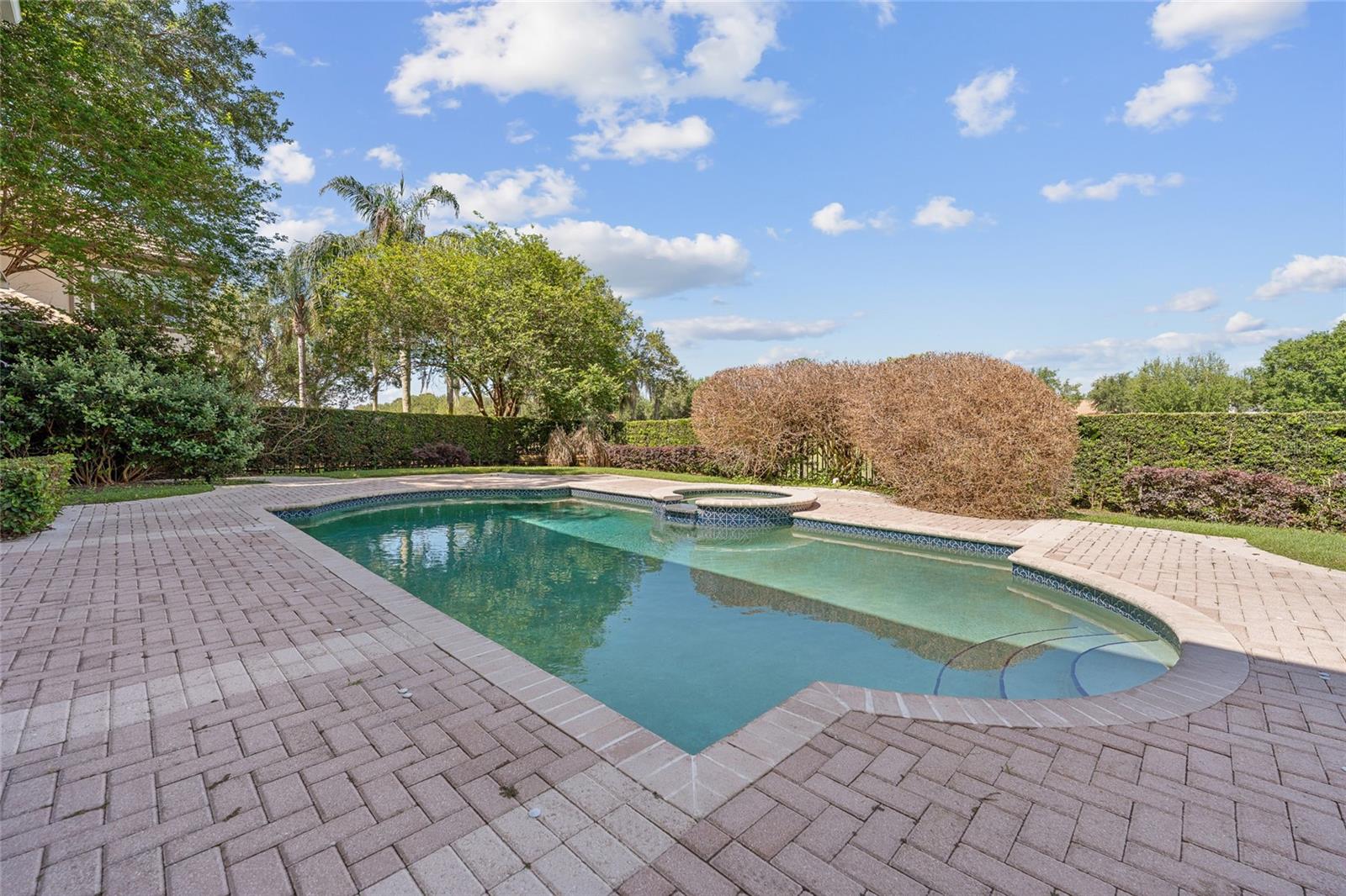 KEENES POINTE - Residential