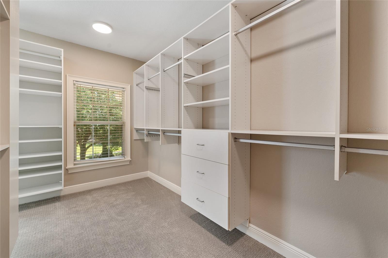 KEENES POINTE - Residential