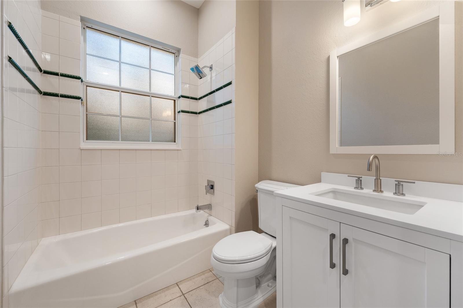 KEENES POINTE - Residential