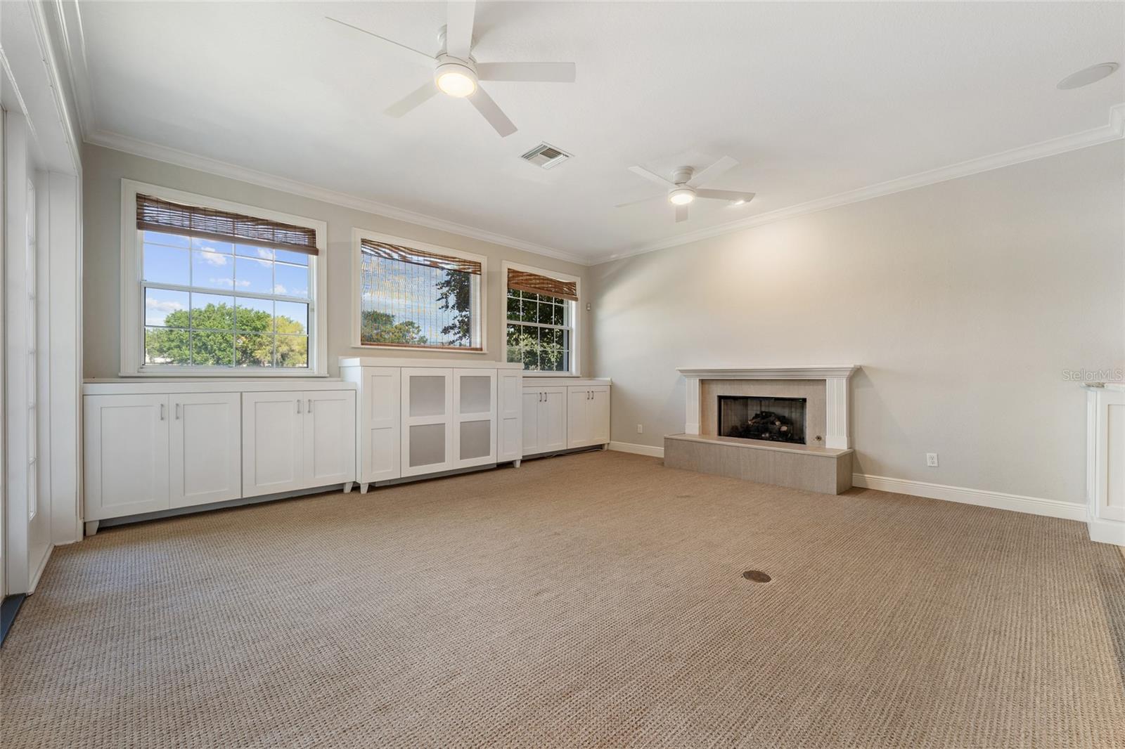 KEENES POINTE - Residential