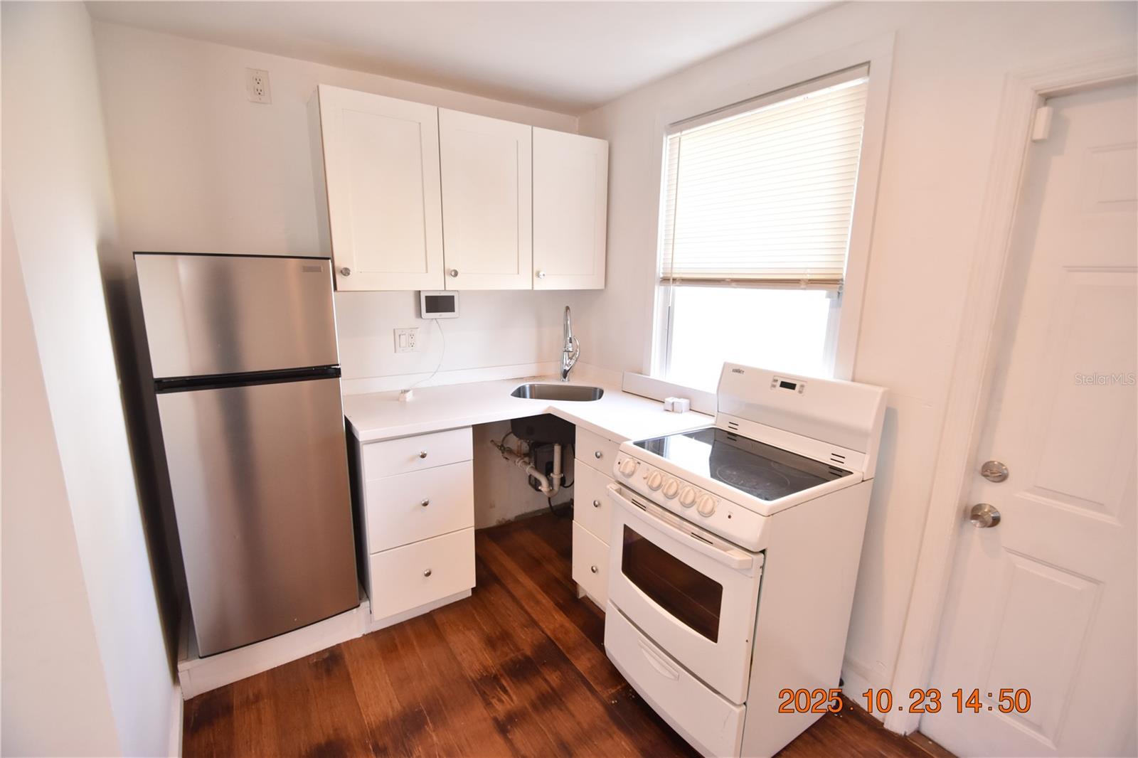 INTER BAY - Residential Lease