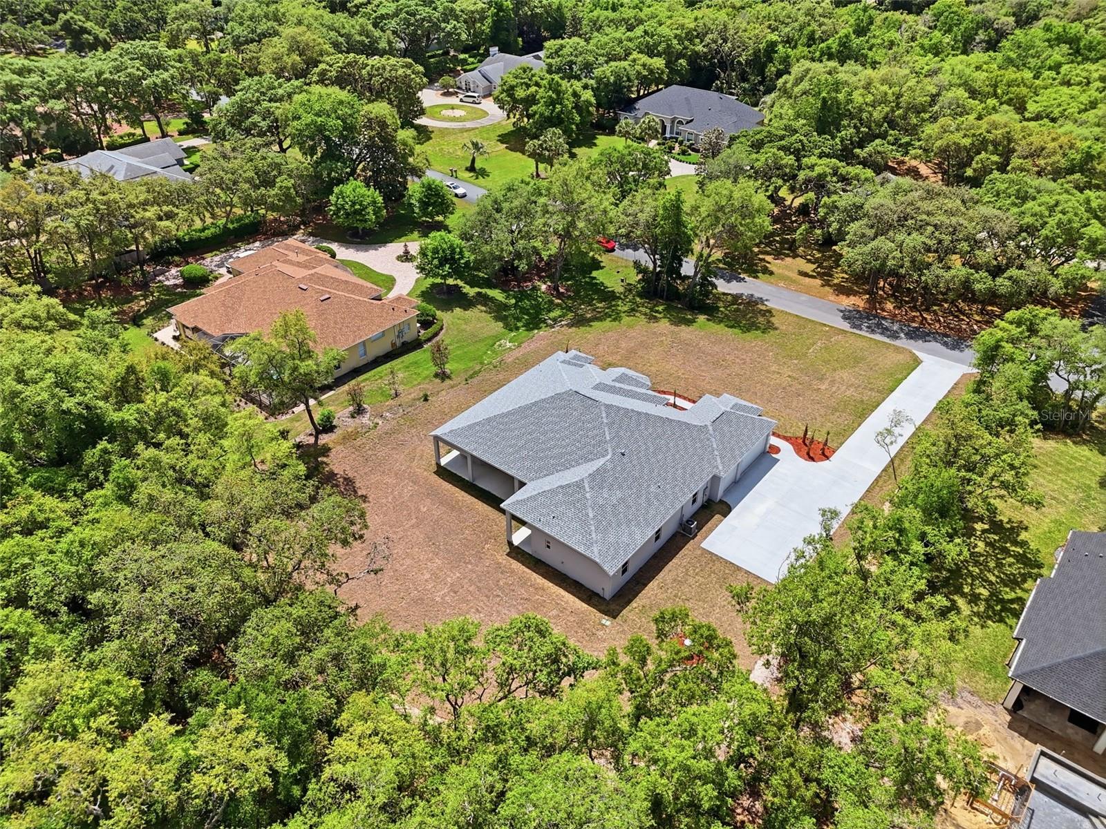 HAMPTON HILLS - Residential