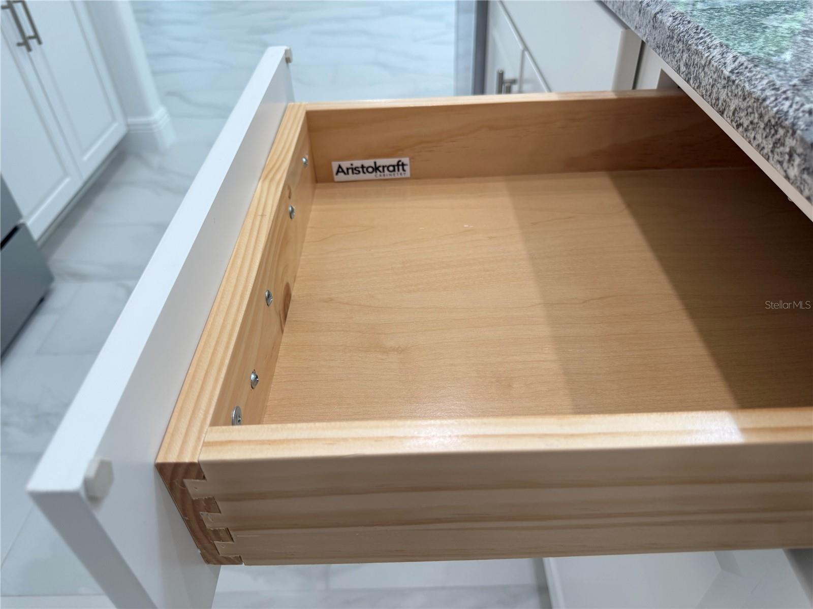 HAMPTON HILLS - Residential