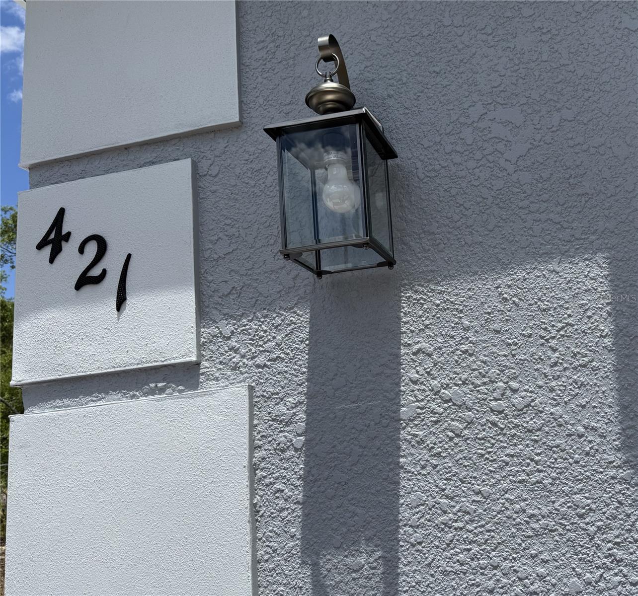 HAMPTON HILLS - Residential