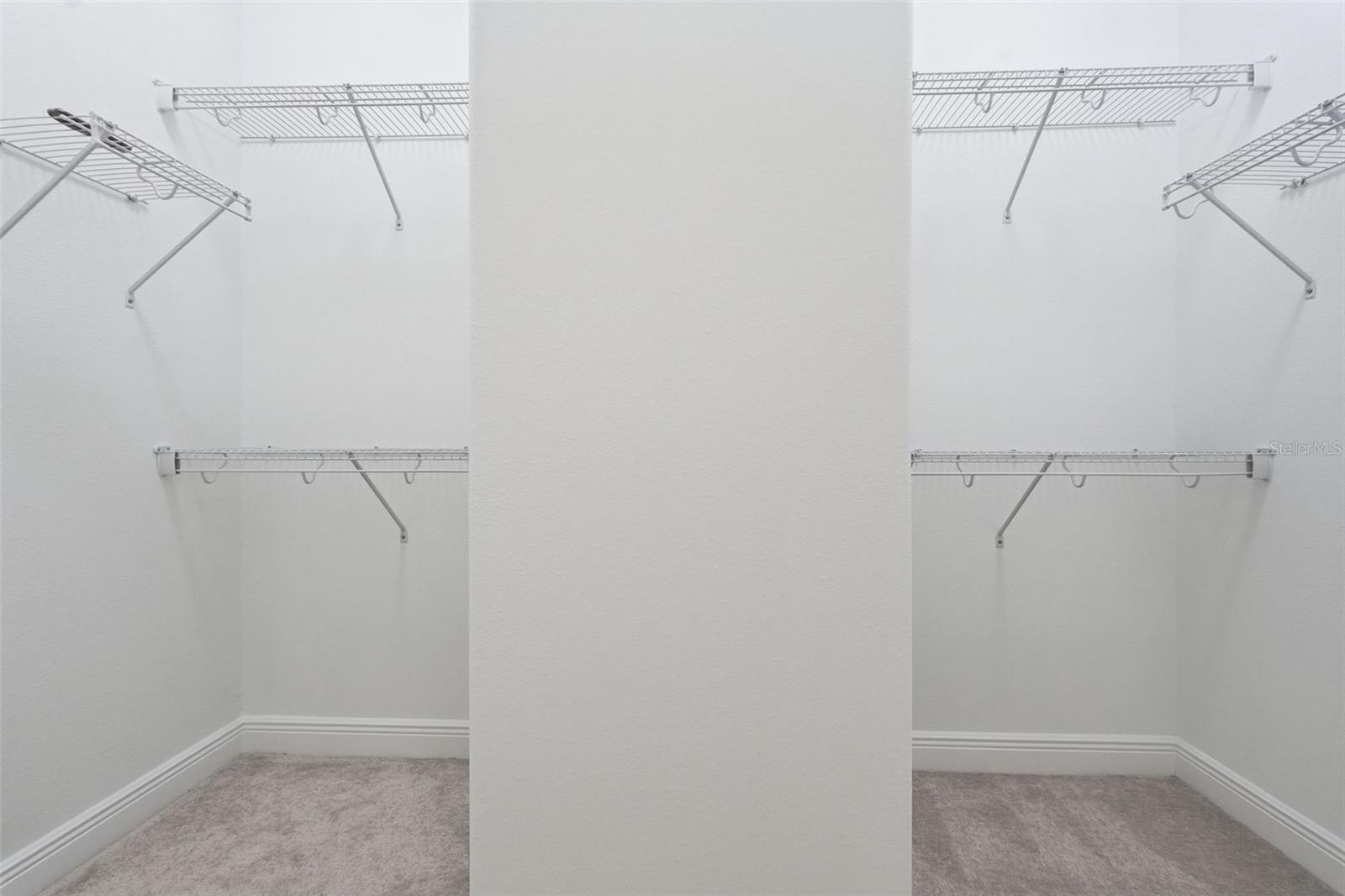 HAMPTON HILLS - Residential