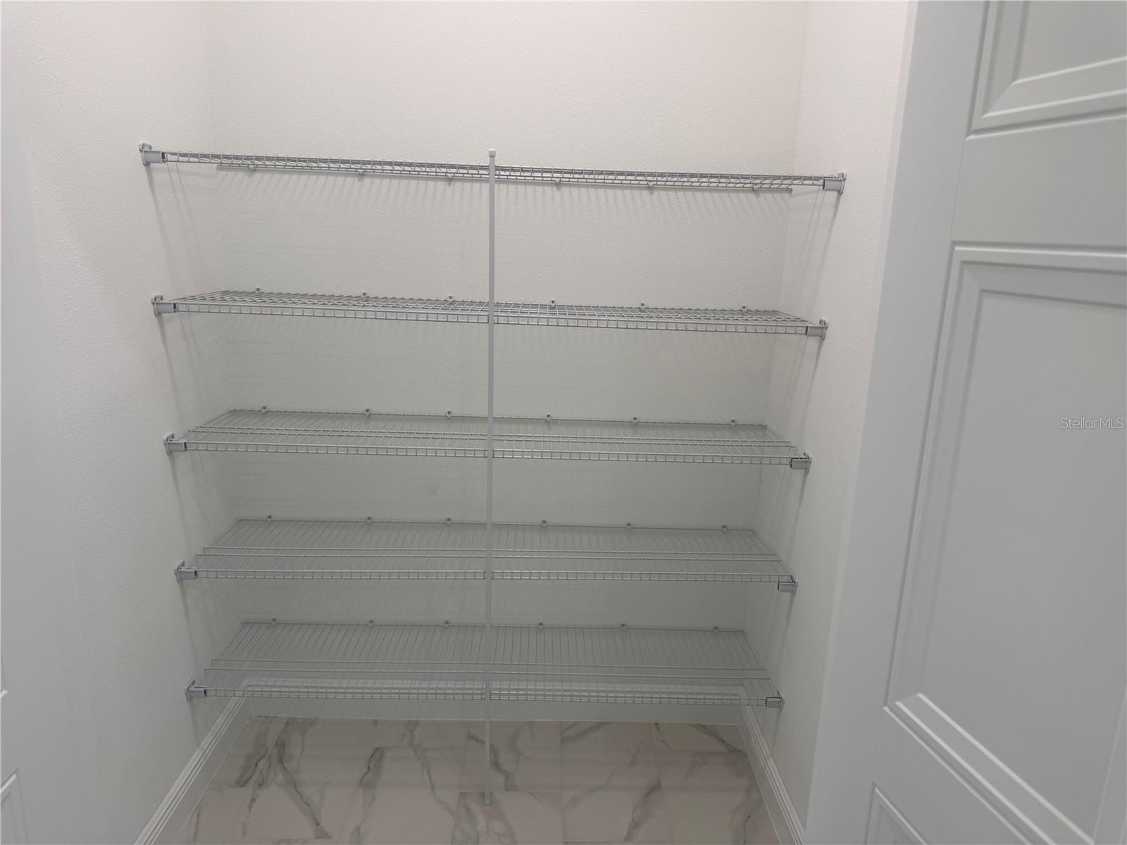 HAMPTON HILLS - Residential