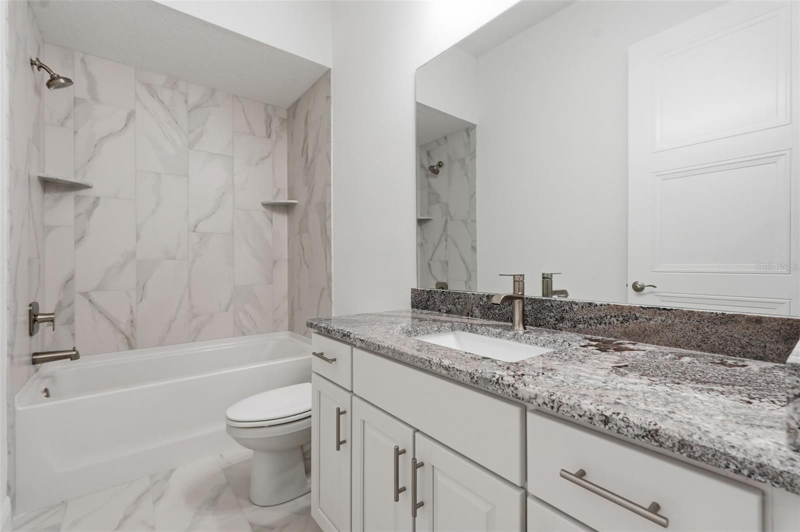 HAMPTON HILLS - Residential