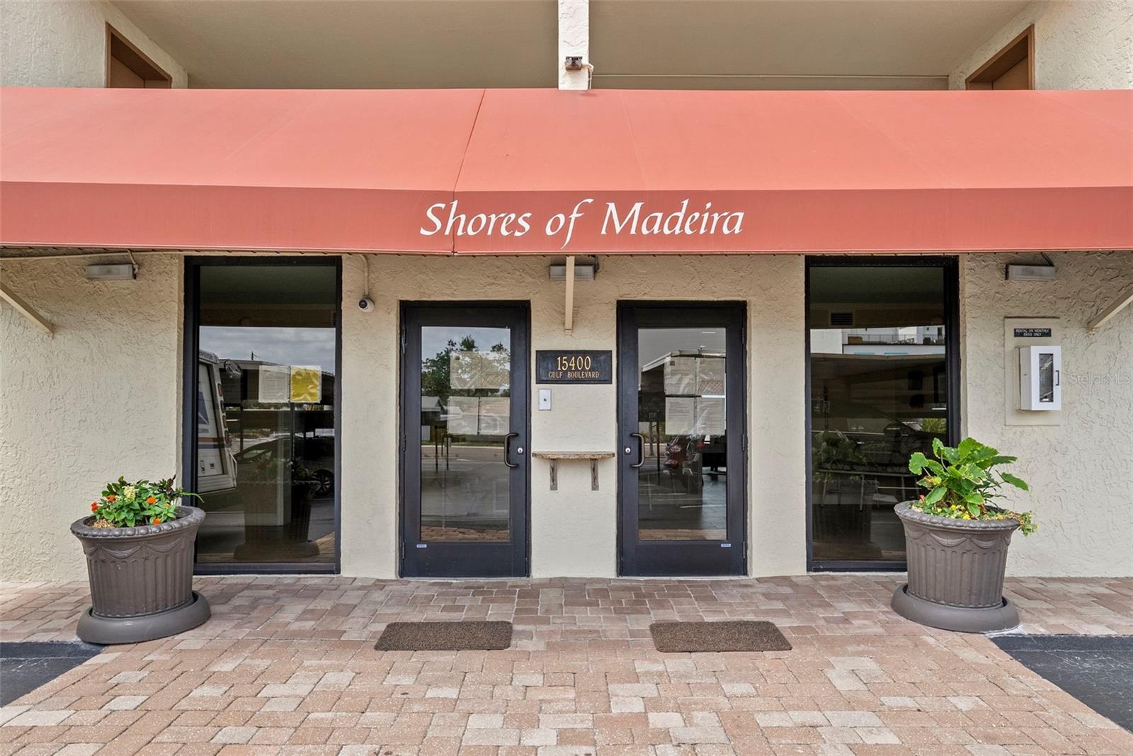 SHORES OF MADEIRA CONDO - Residential