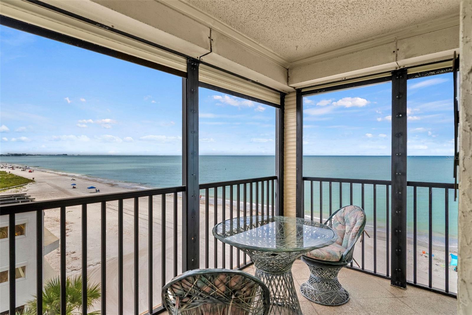 SHORES OF MADEIRA CONDO - Residential