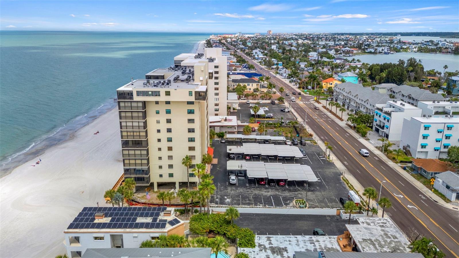 SHORES OF MADEIRA CONDO - Residential