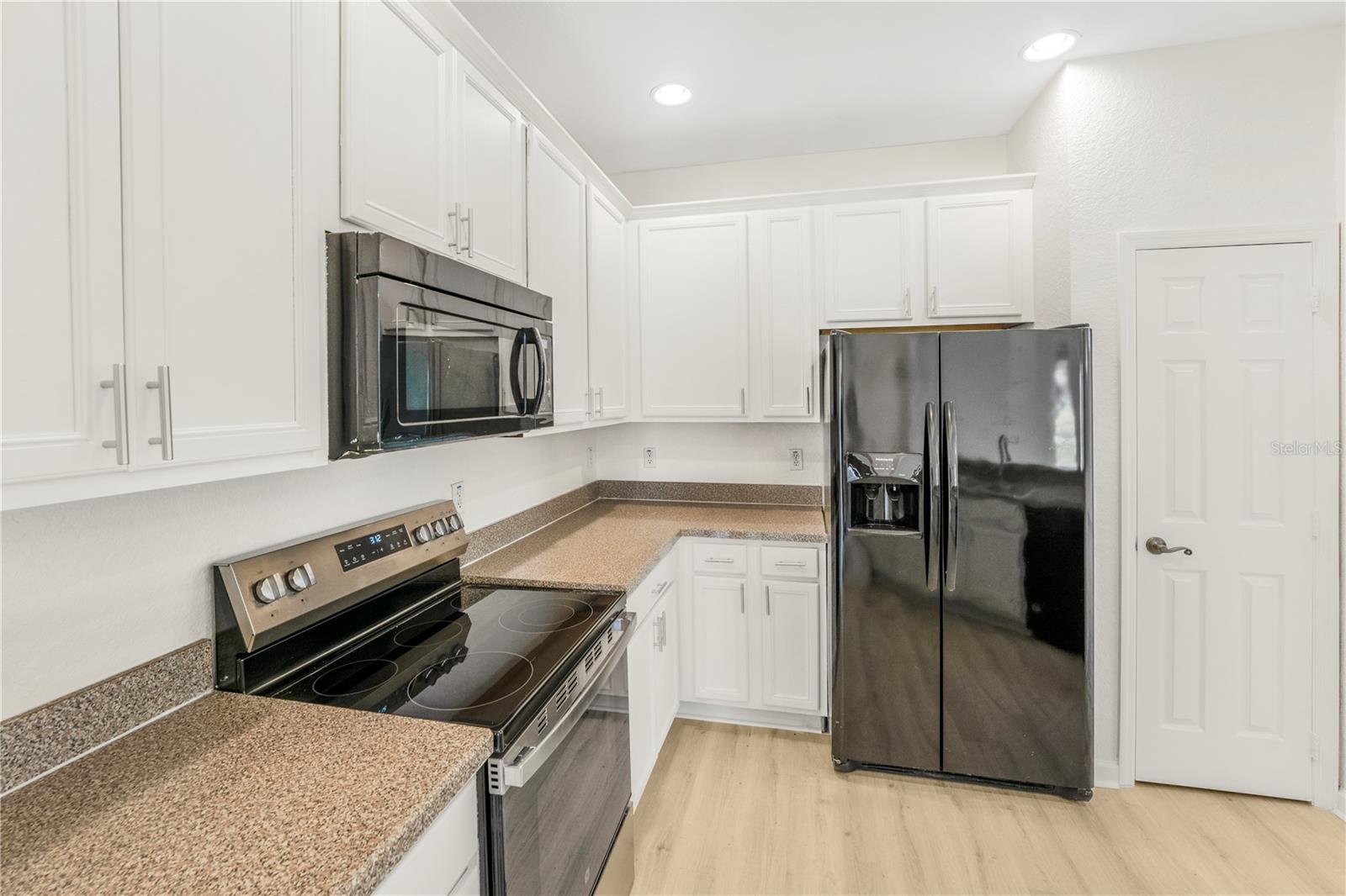 3351 WHITESTONE CIRCLE 304