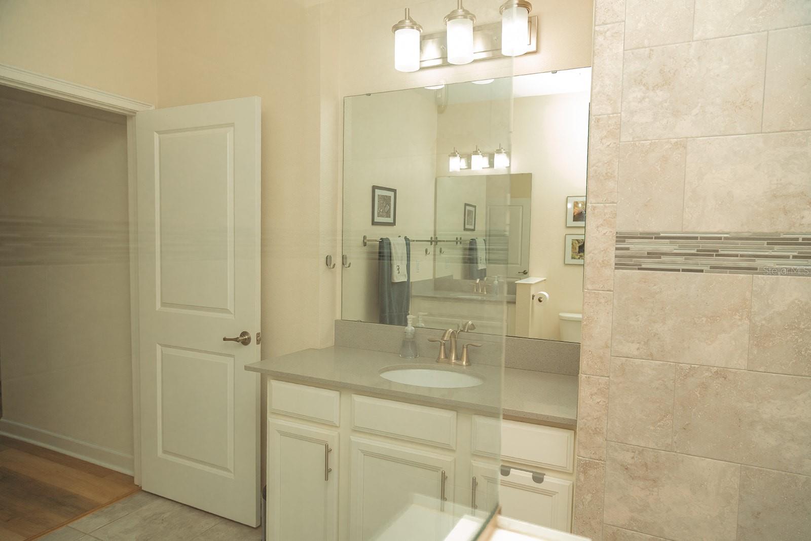 TRADITIONS PH 02 - Residential