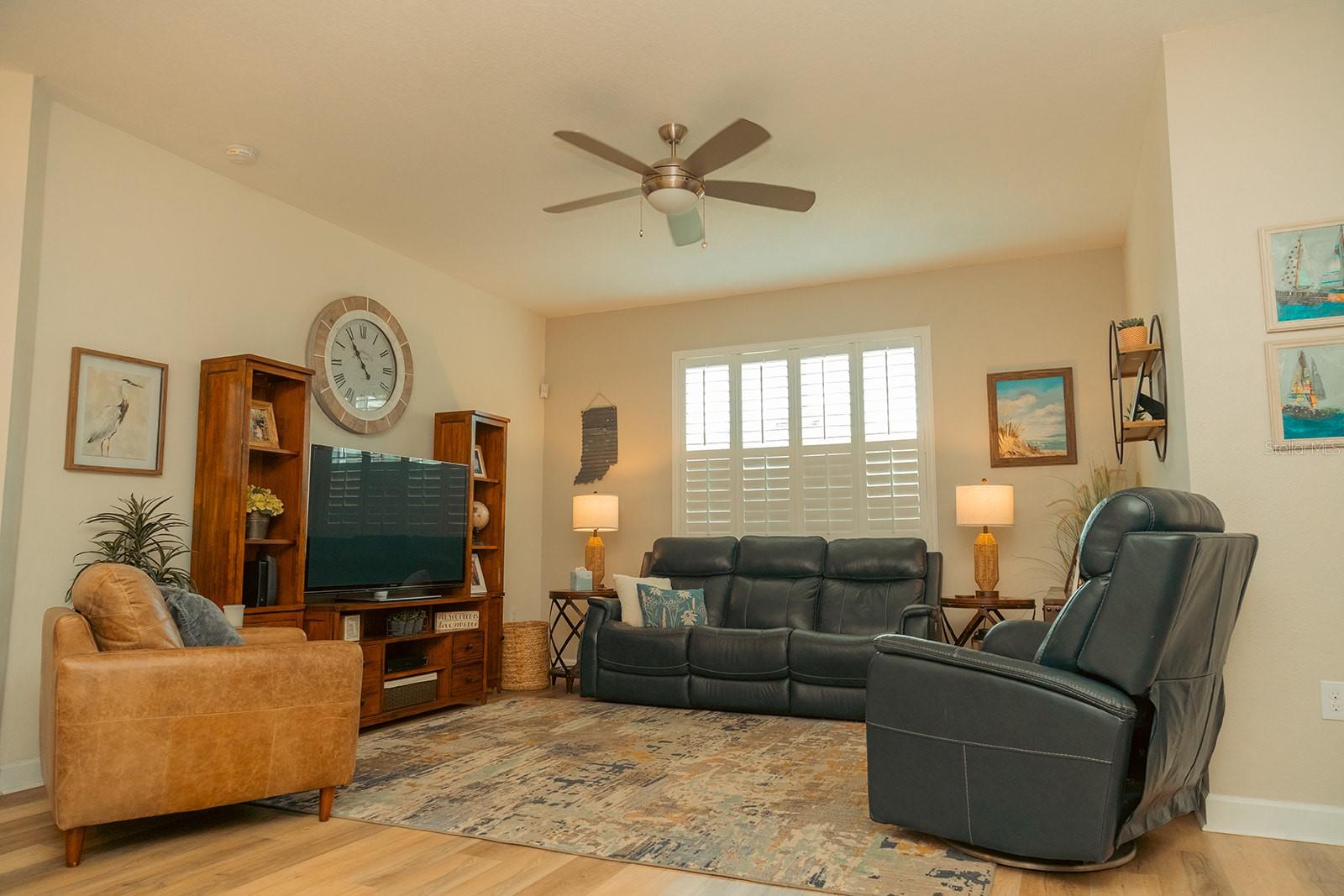 TRADITIONS PH 02 - Residential