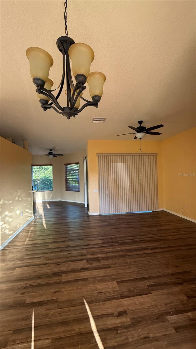 OAKS THE - Residential Lease