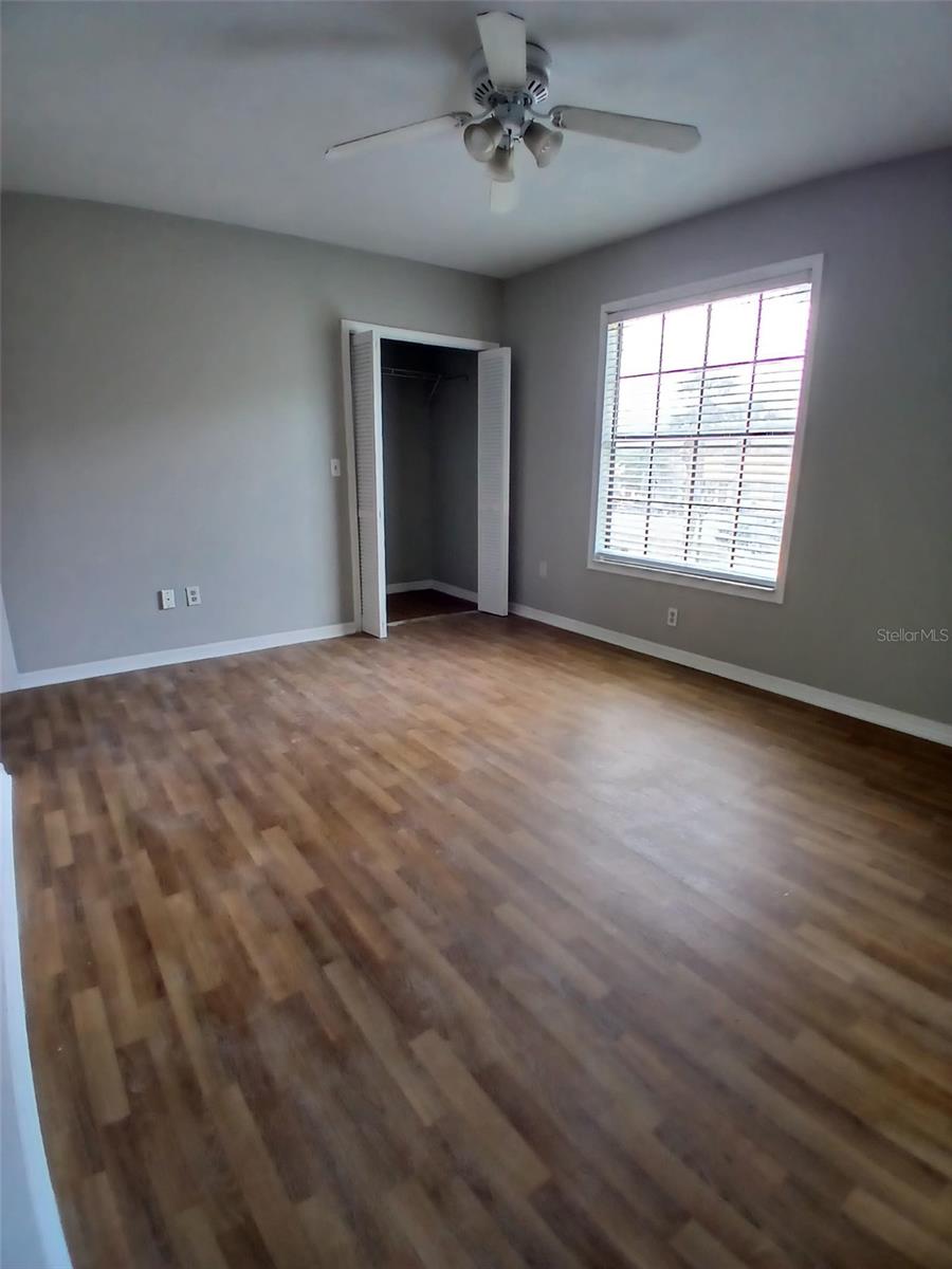 HIDDEN OAKS CONDO PH 10 - Residential