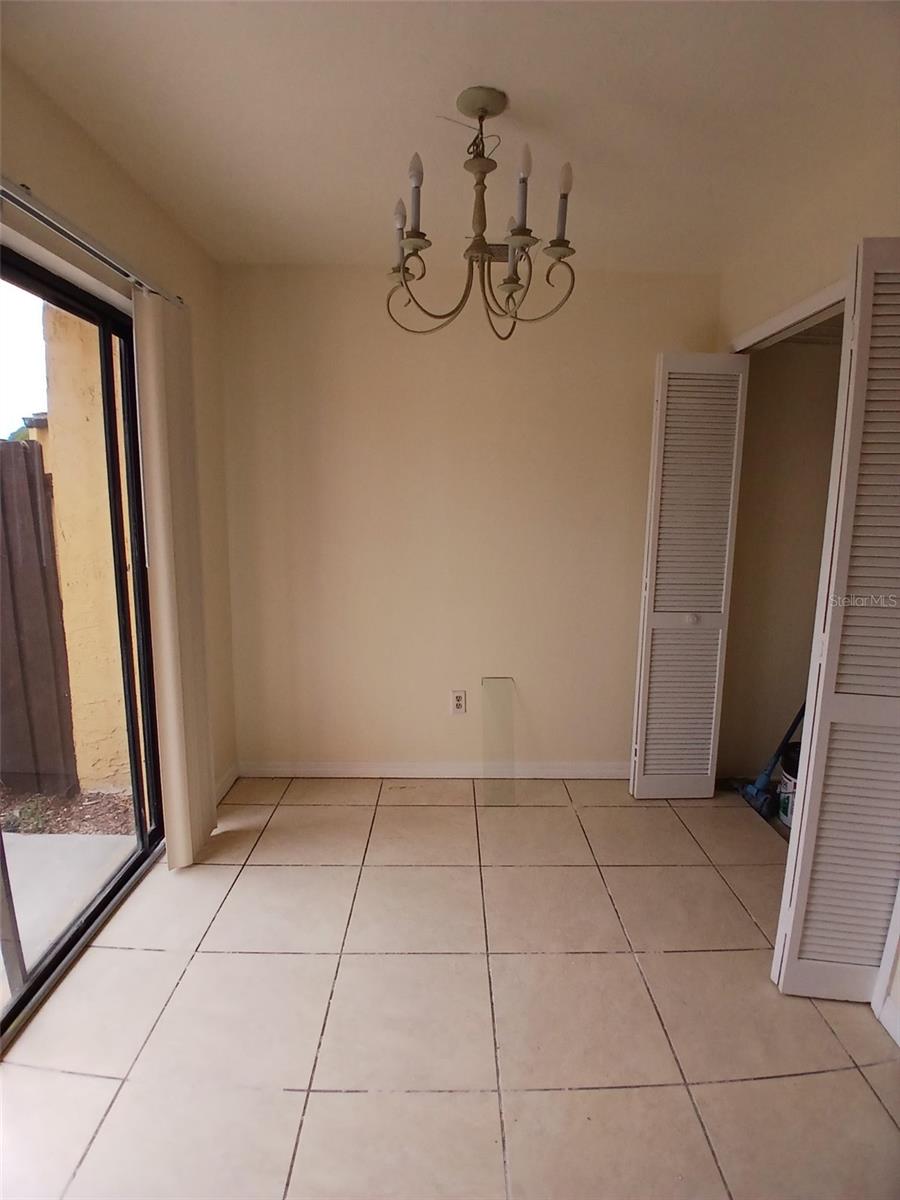 HIDDEN OAKS CONDO PH 10 - Residential