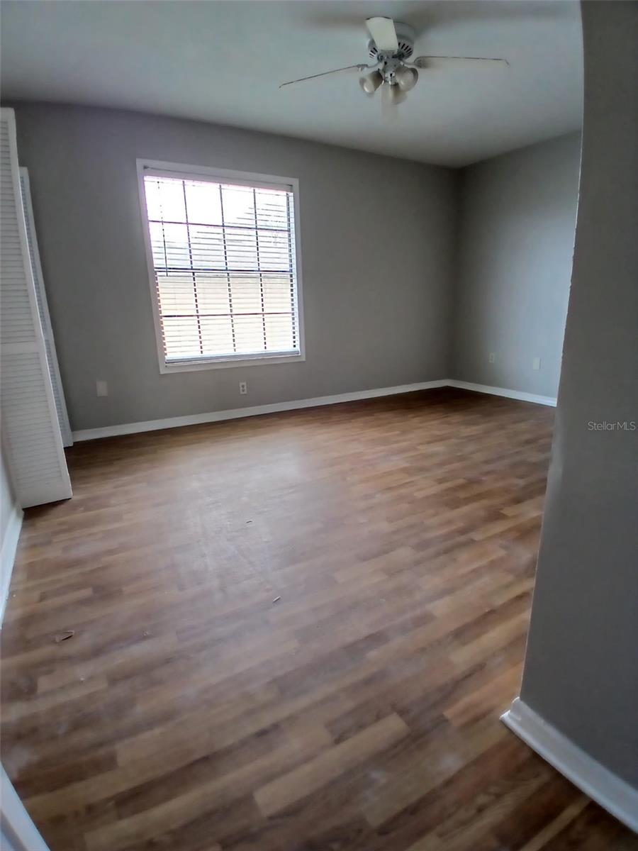 HIDDEN OAKS CONDO PH 10 - Residential