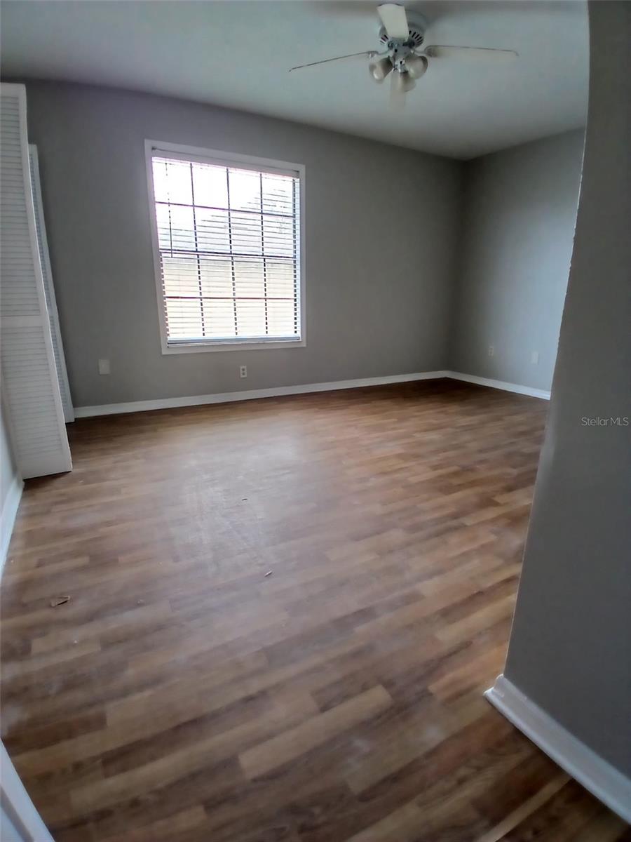 HIDDEN OAKS CONDO PH 10 - Residential