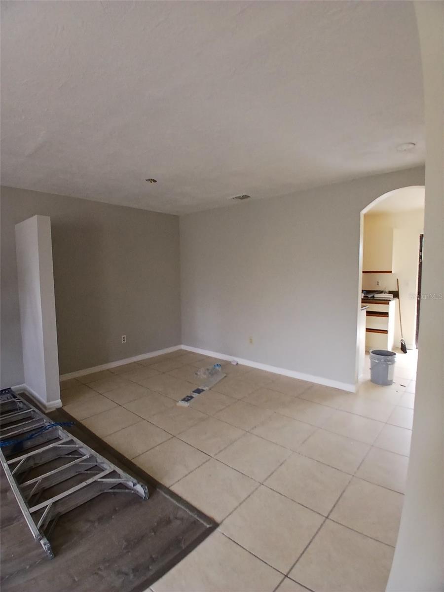 HIDDEN OAKS CONDO PH 10 - Residential