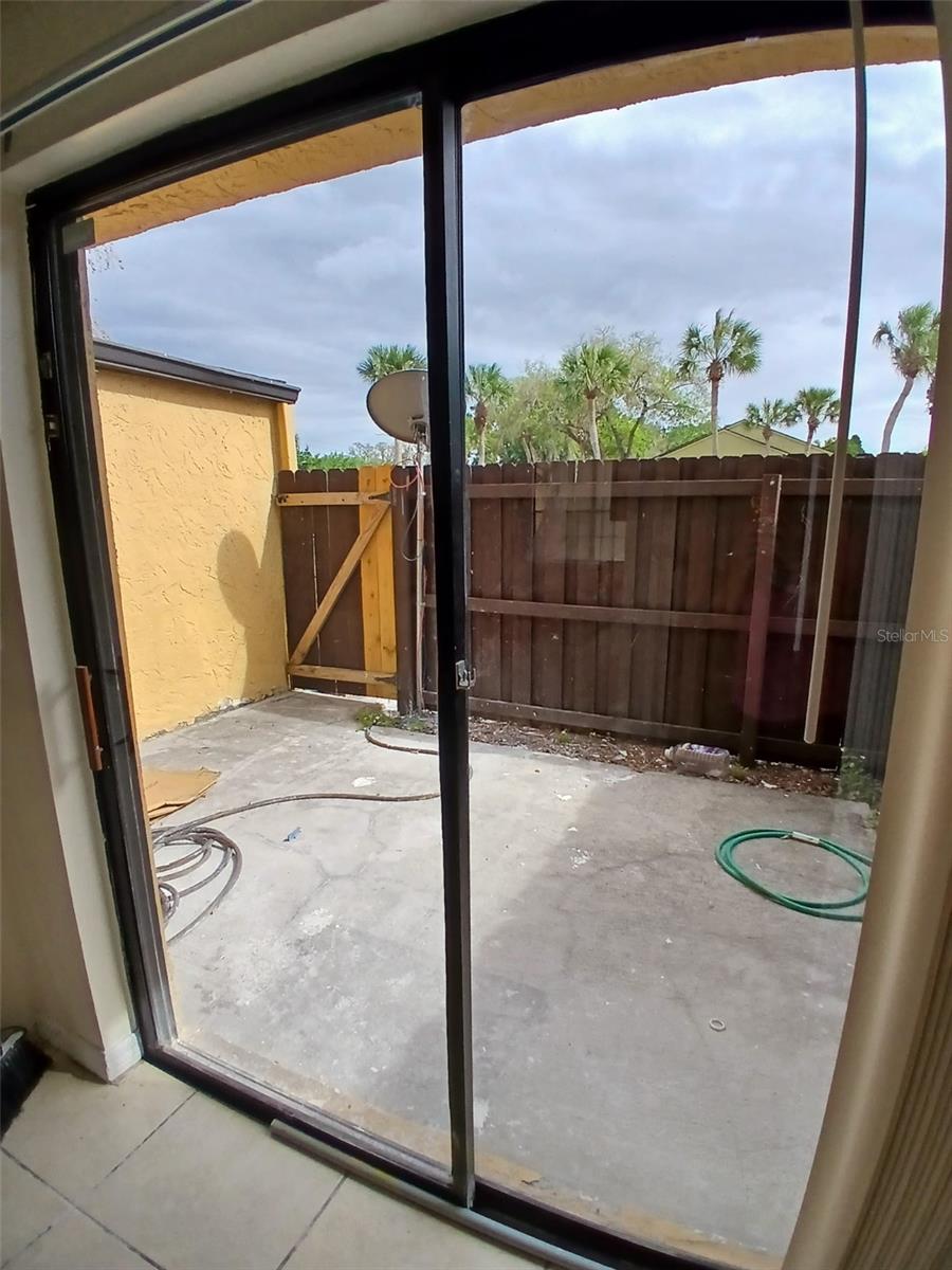 HIDDEN OAKS CONDO PH 10 - Residential