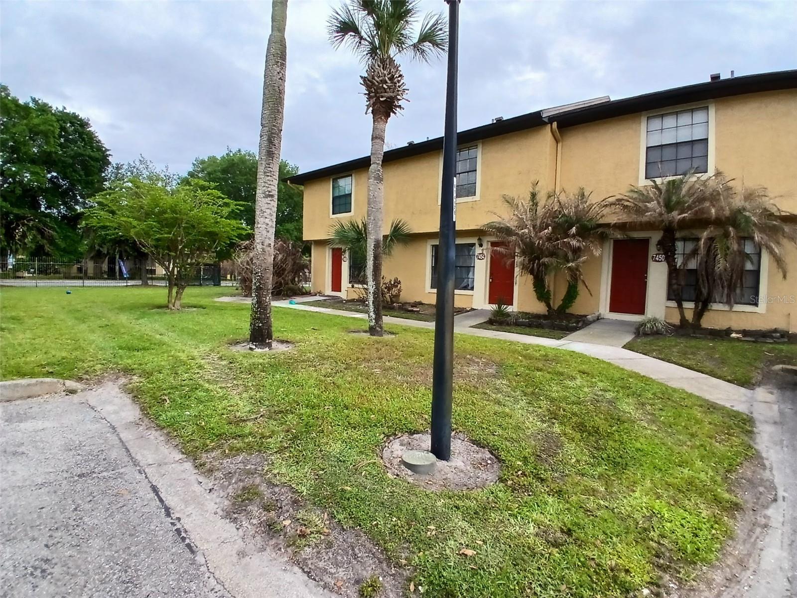 7454 WYNNEWOOD SQUARE 188