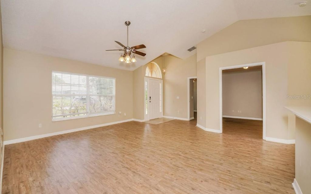 Photo of 3215 40th Avenue W, Bradenton, FL 34205 (MLS # A4676496)