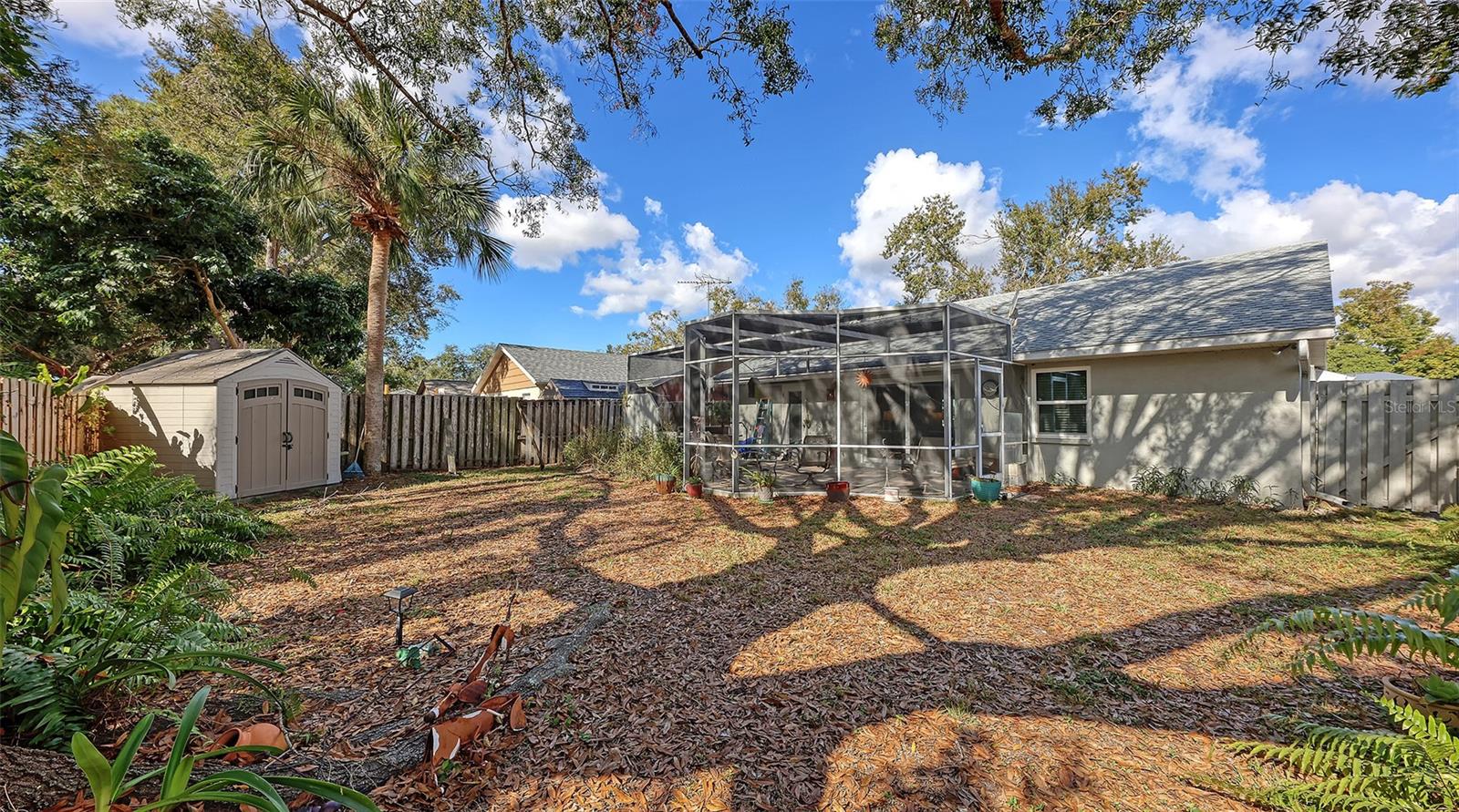 PINECREST - Residential