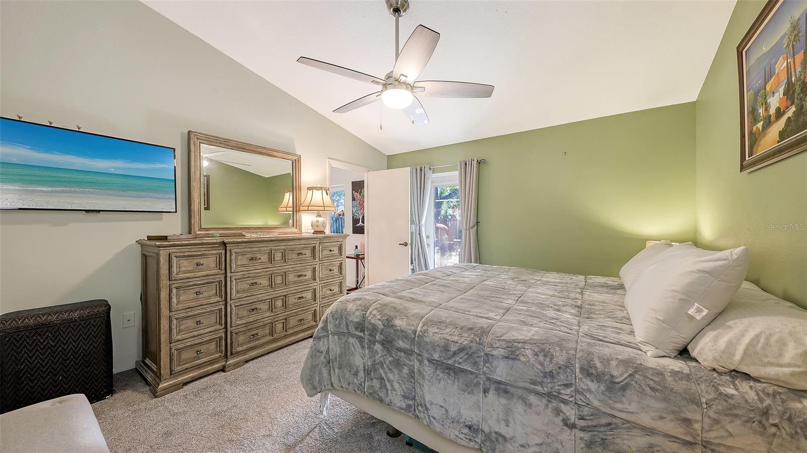 PINECREST - Residential