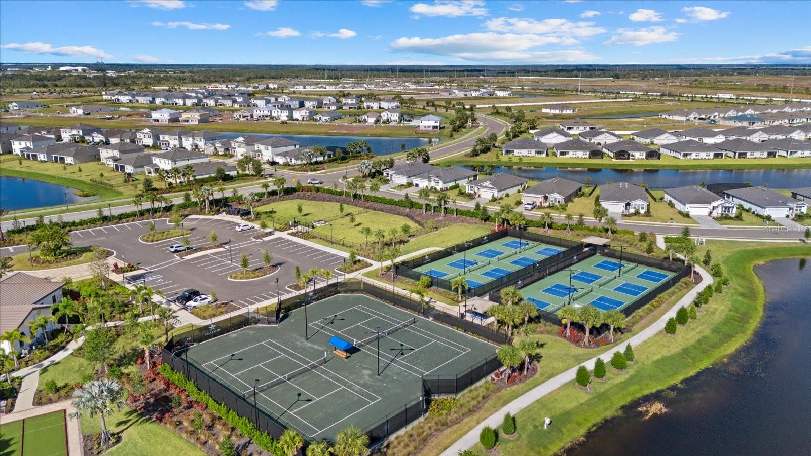 STAR FARMS PH IV SUBPH F-L-M - Residential
