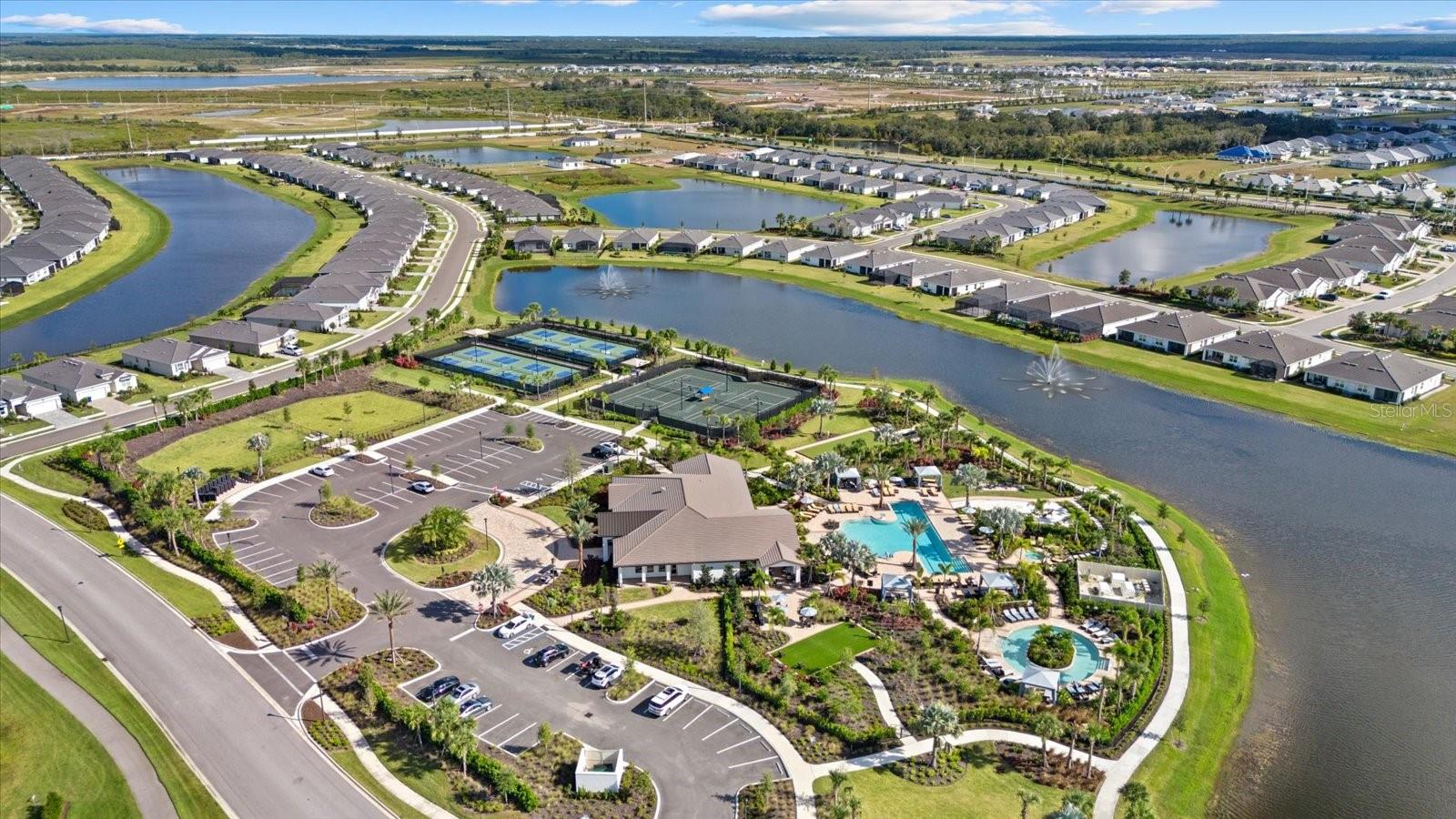 STAR FARMS PH IV SUBPH F-L-M - Residential