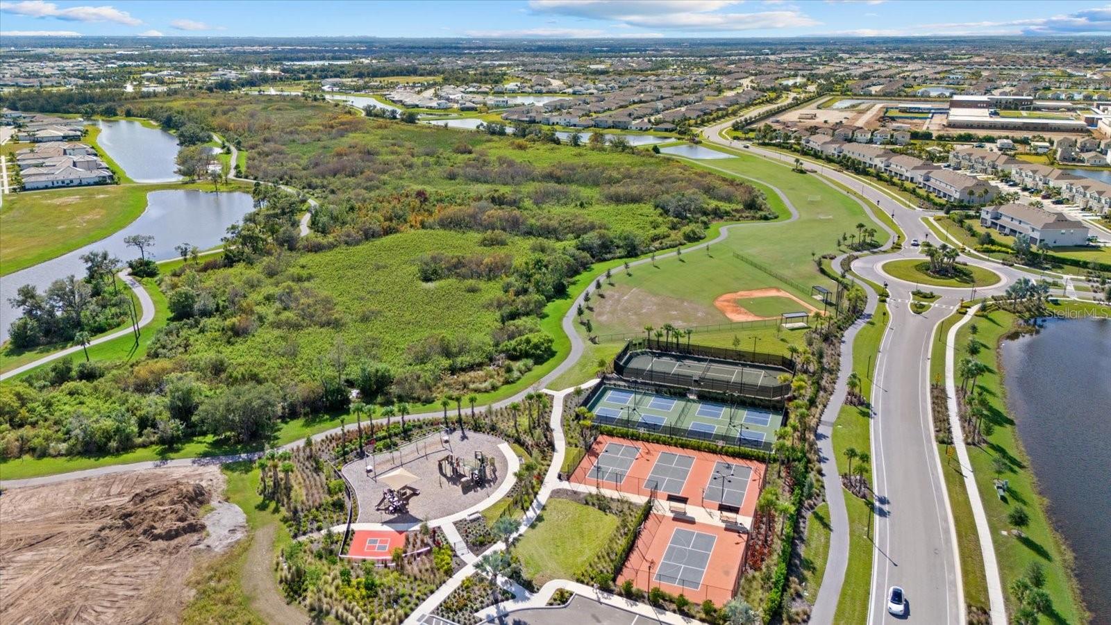 STAR FARMS PH IV SUBPH F-L-M - Residential