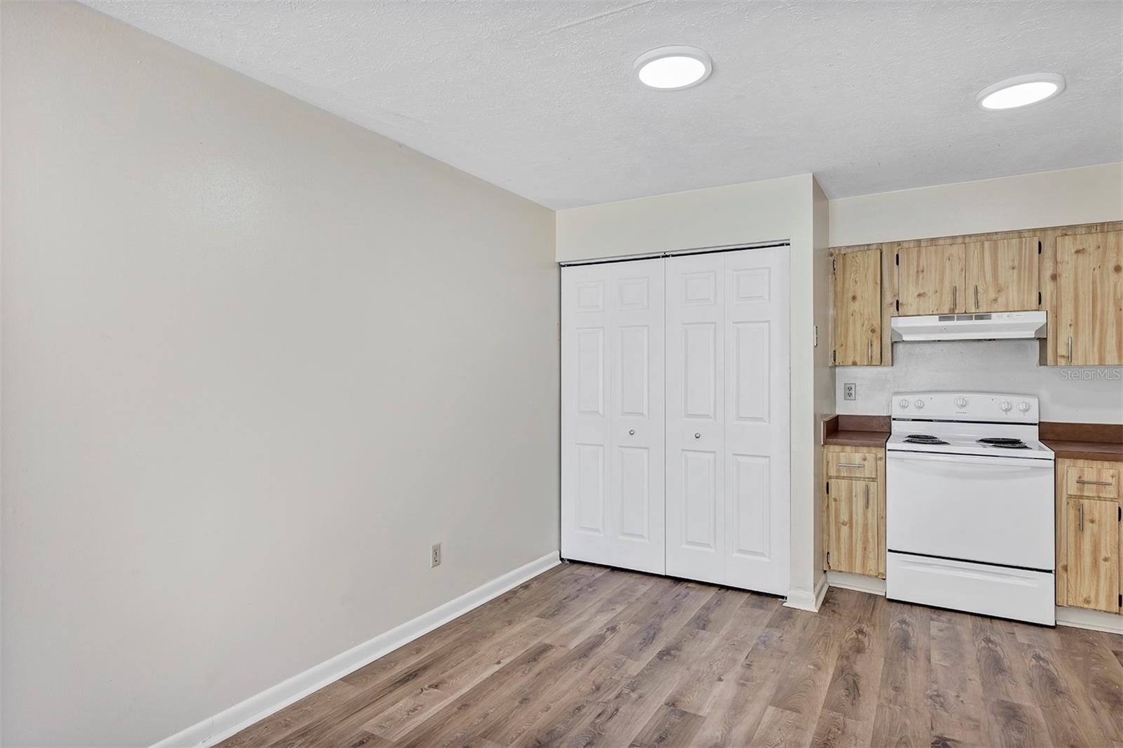 CITRUS PARK - Residential Income