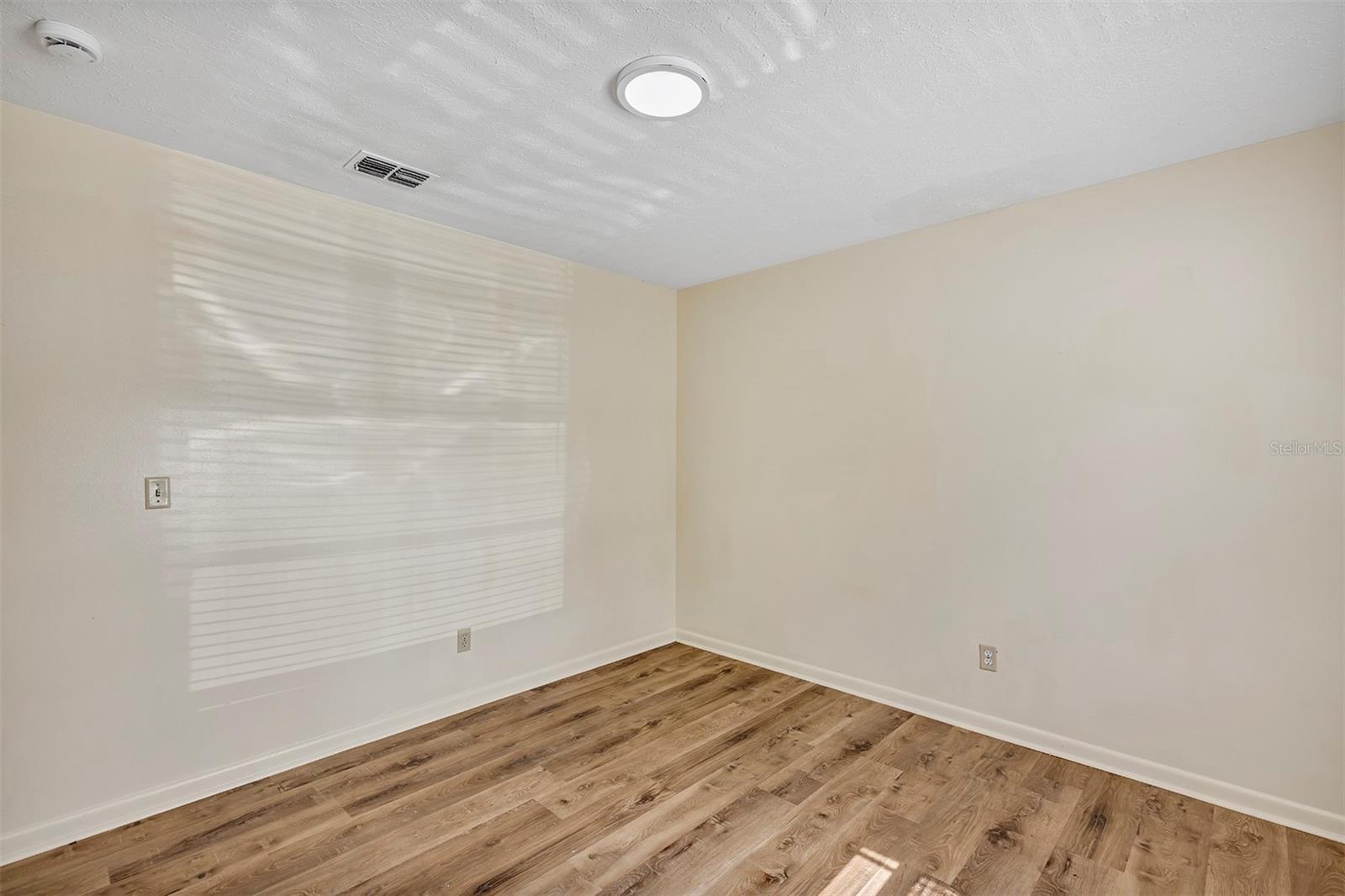 CITRUS PARK - Residential Income