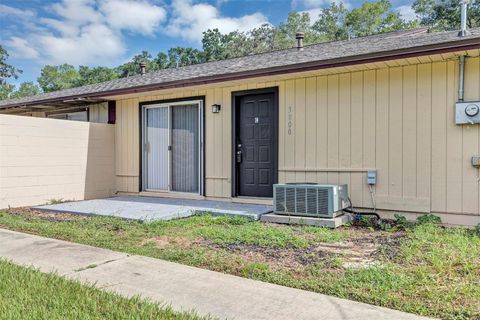 Tiny photo for 3800 SE 17th Court, Ocala, FL 34480 (MLS # O6386168)