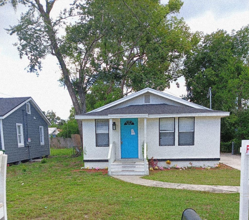 Photo of 8006 N Marks Street, Tampa, FL 33604 (MLS # O6328352)