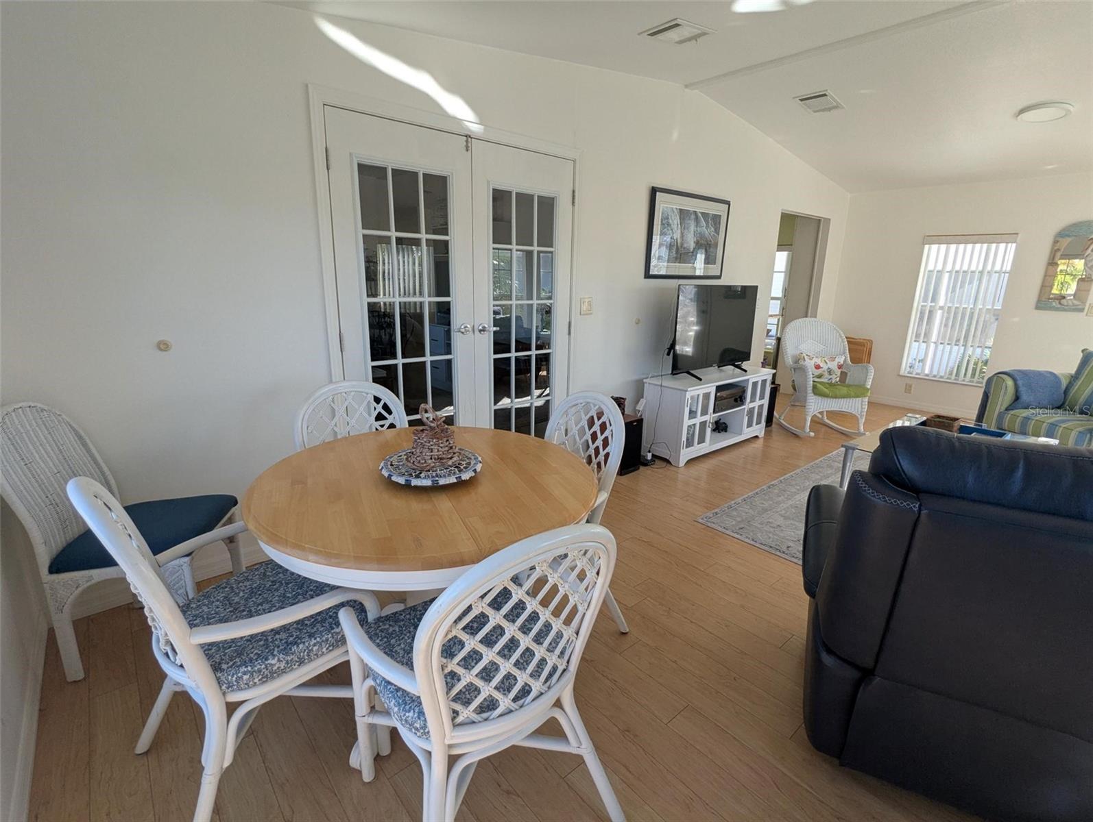 MAPLE LEAF ESTATES - Residential