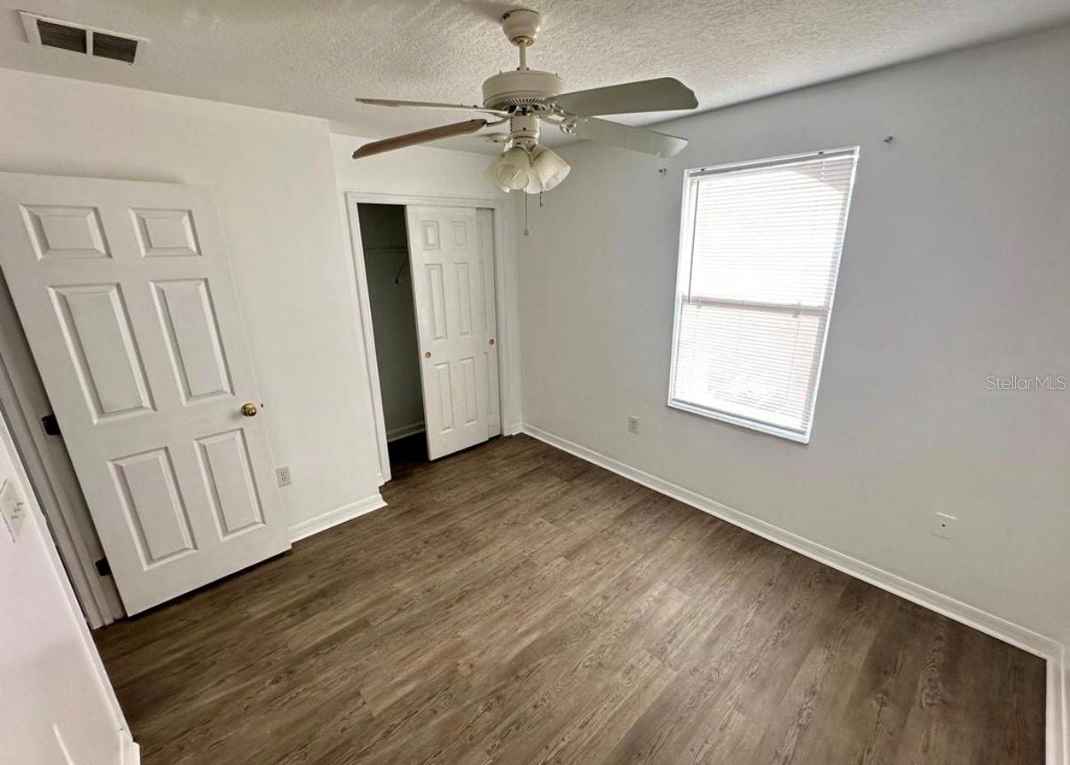 CRESTWYND BAY - Residential Lease