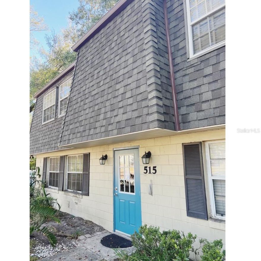 Adorable first floor one bedroom/one bedroom condo. If you are looking for a hide-a-way that is convenient to Downtown Orlando, great restaurants, shopping, parks, 408 & I-4, then LOOK NO MORE!