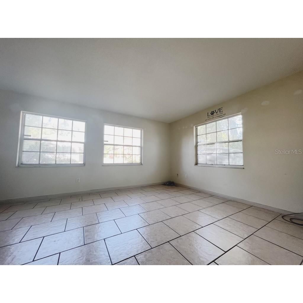 Photo of 515 S Hyer Avenue #1, Orlando, FL 32801 (MLS # O6372295)
