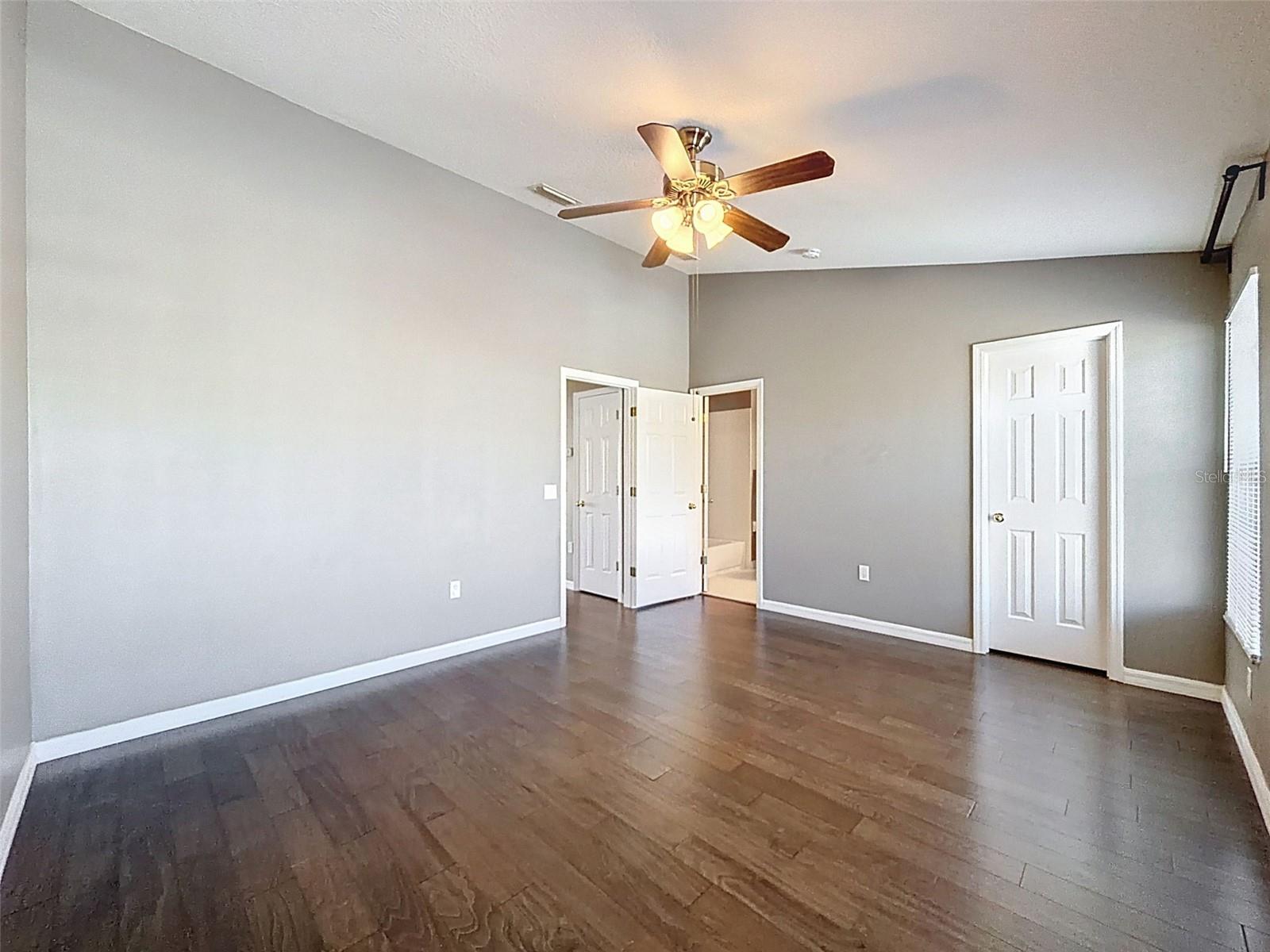 SEMINOLE PALMS AT LARGO - Residential