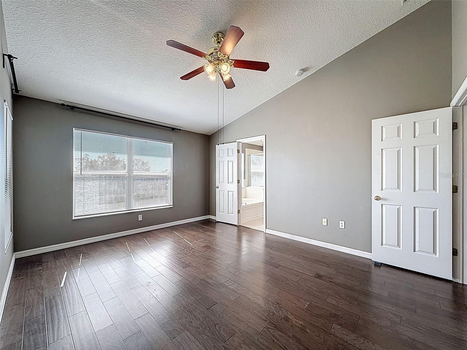 SEMINOLE PALMS AT LARGO - Residential