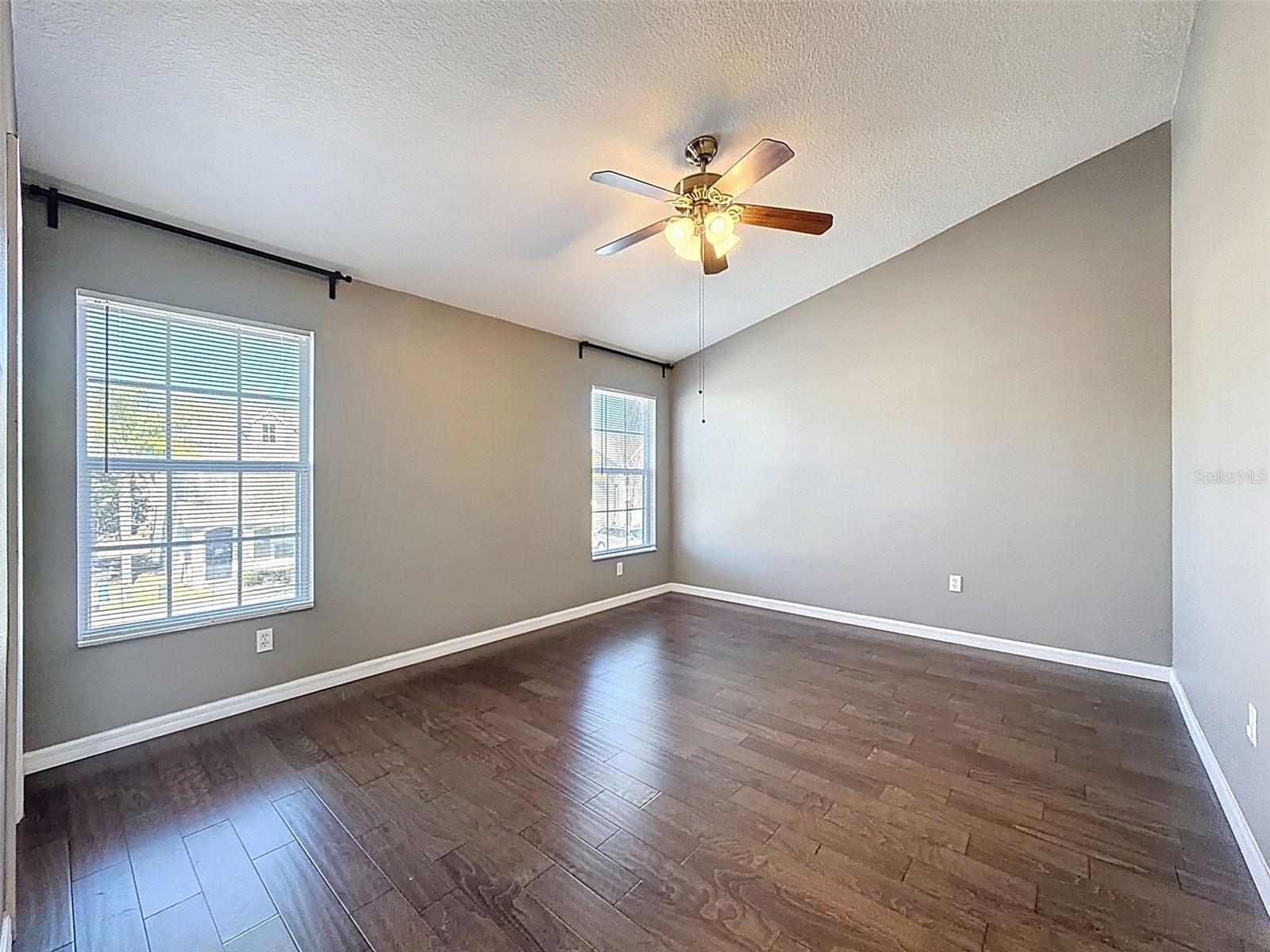 SEMINOLE PALMS AT LARGO - Residential