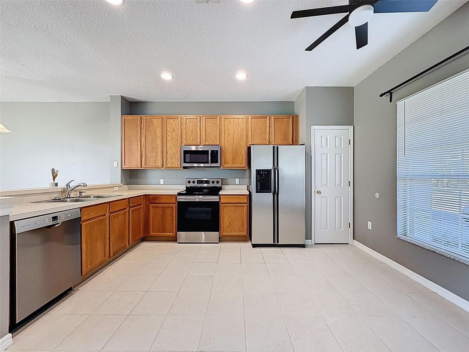 SEMINOLE PALMS AT LARGO - Residential