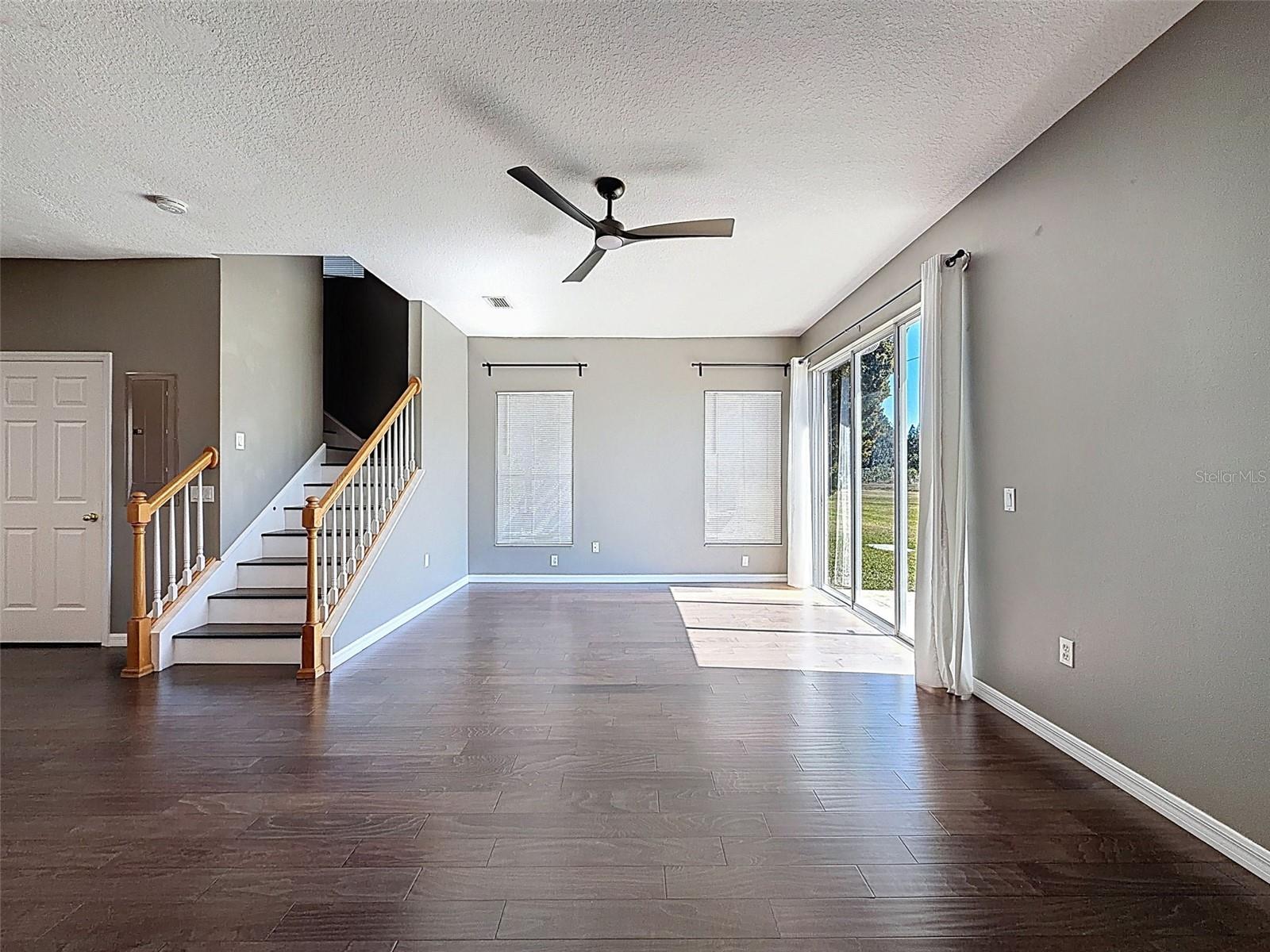 SEMINOLE PALMS AT LARGO - Residential