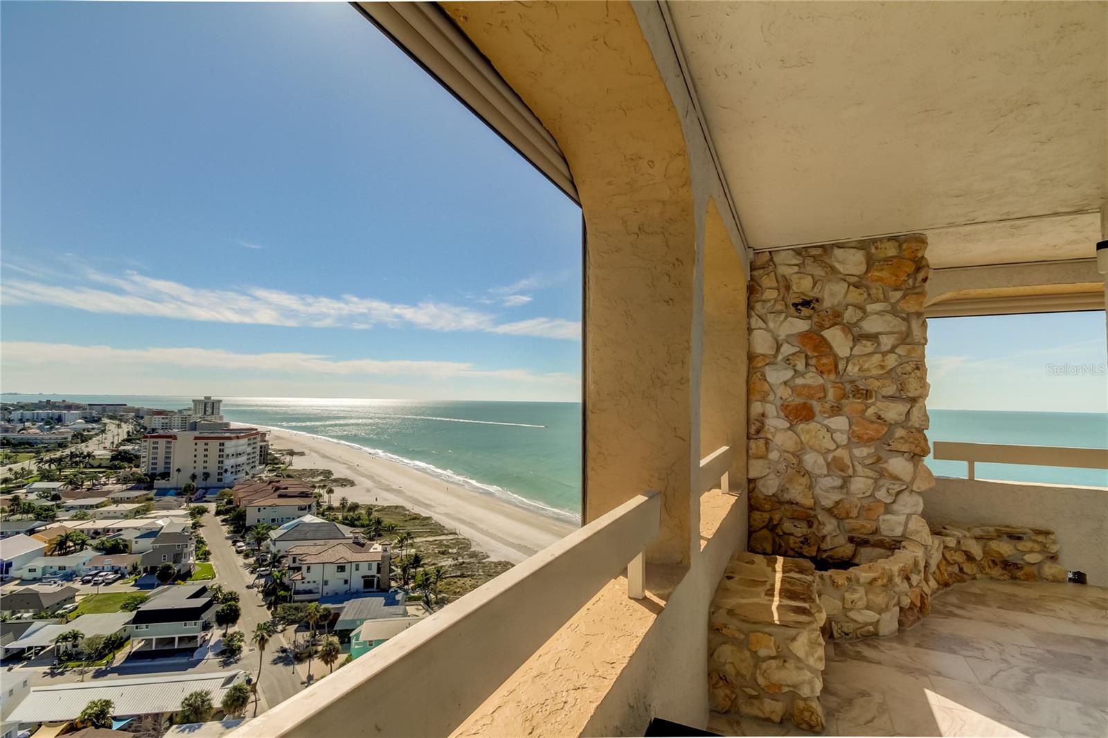 REDINGTON TOWERS 1 CONDO - Residential
